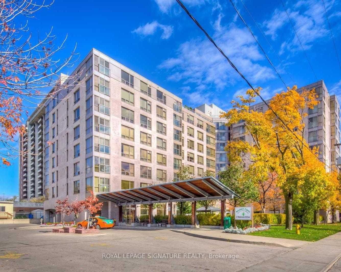 605-2 Neptune Drive, Toronto, ON, M6A 3E6