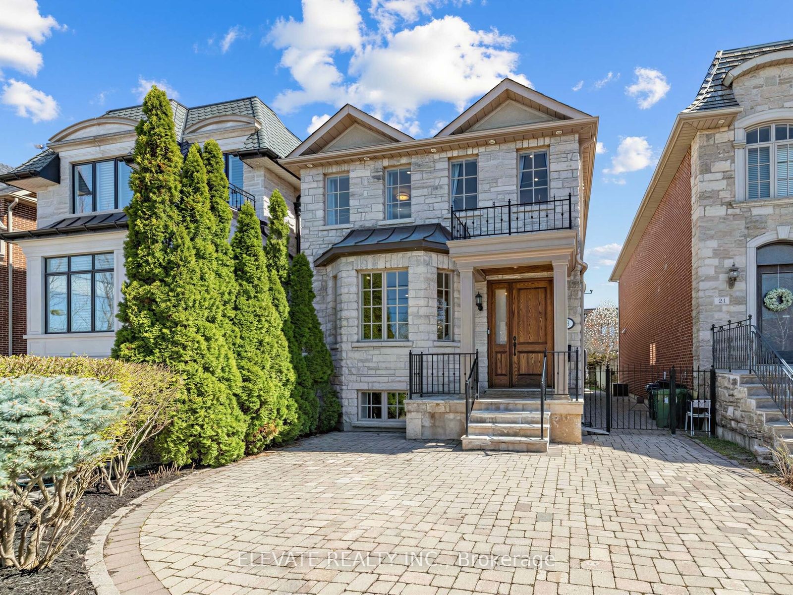 19 Dunblaine Avenue, Toronto, ON, M5M 2R6