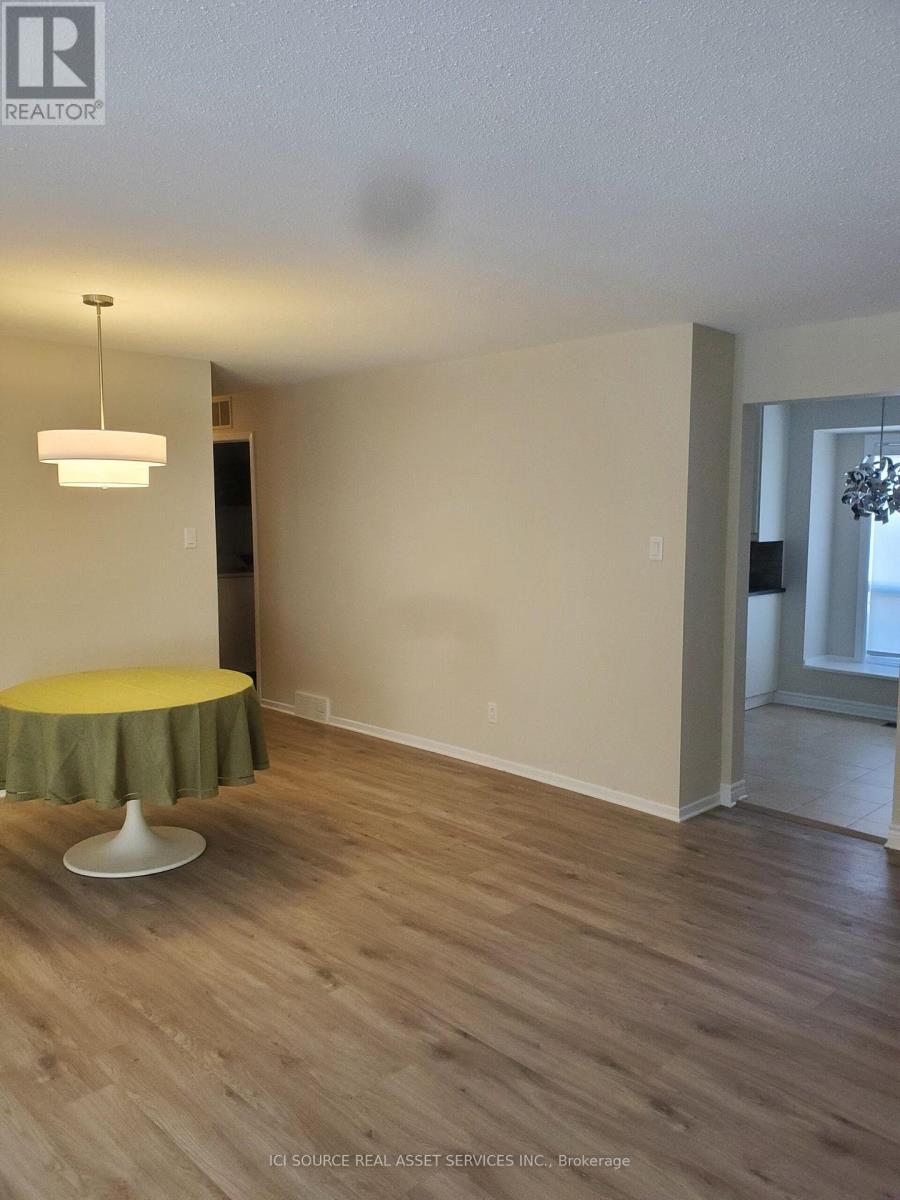 Additional image 2 of 15 Torrey Pines Court, Ottawa, ON, K2S1R5