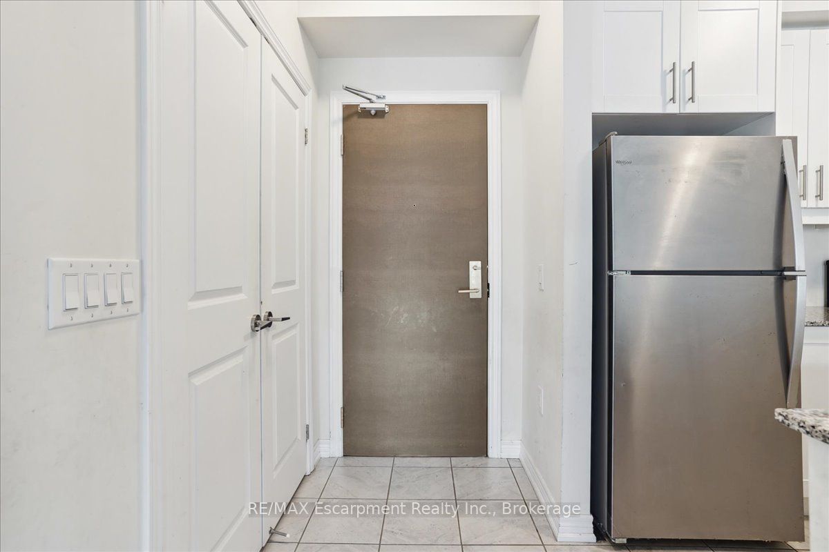 Additional image 4 of 211-2370 Khalsa Gate, Oakville, ON, L6M 1P5