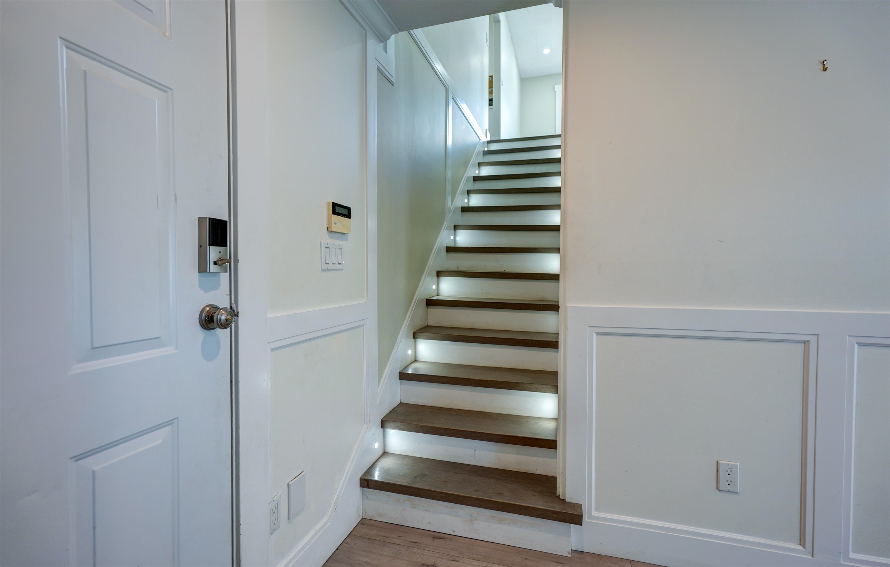 Additional image 3 of 11913 240 Street, Maple Ridge, BC, V4R 1M7