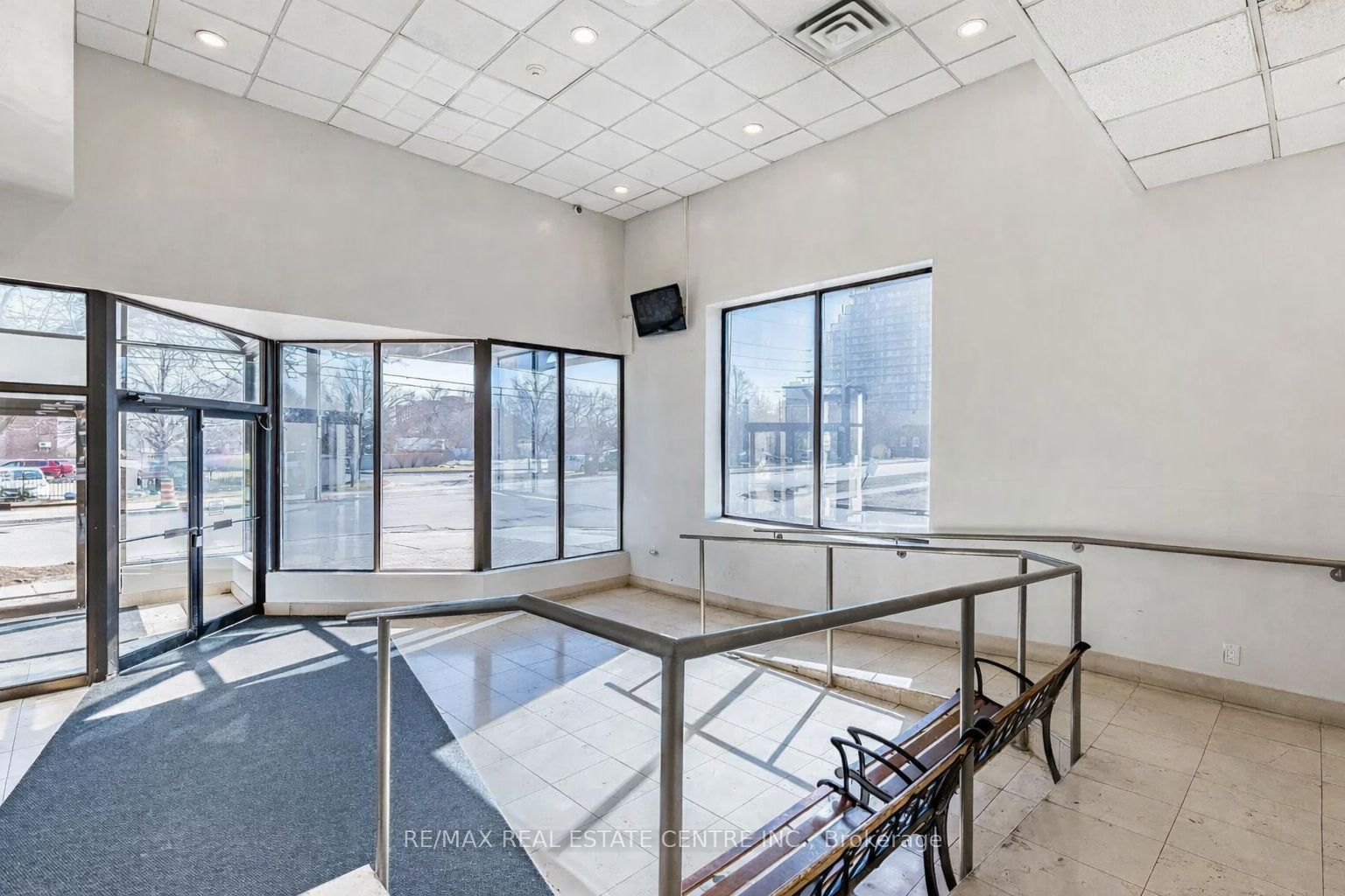 Additional image 6 of PH06-25 Agnes Street, Mississauga, ON, L5B 3X7
