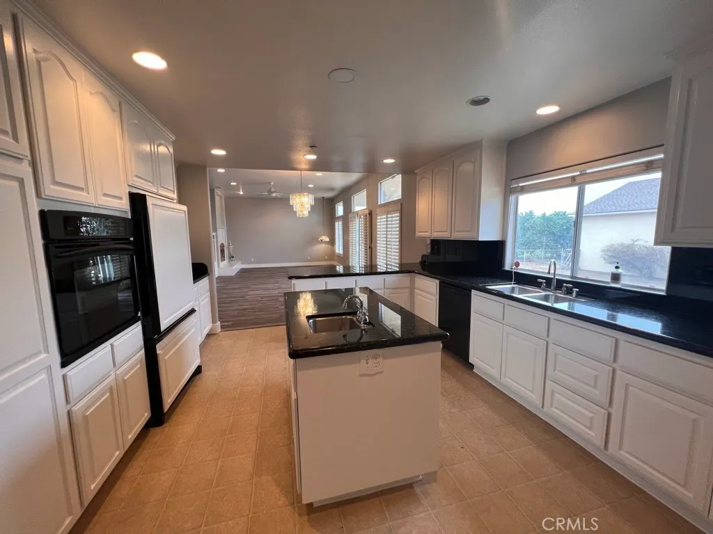 8715 Dufferin Ave, Riverside, CA 92504 photo 2