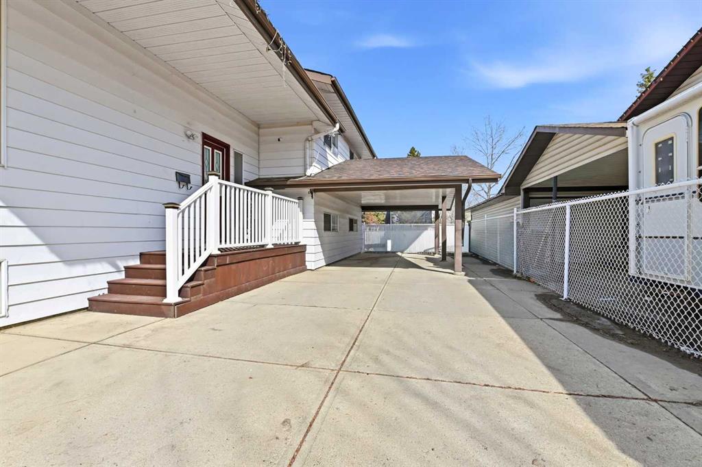 Additional image 4 of 5218 Silverthorn Road, Olds, AB, T4H 1B1