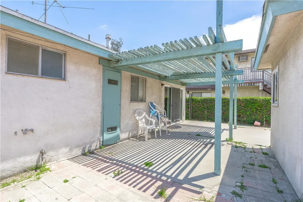 Additional image 82 of 10921 Walnut St, Los Alamitos, CA 90720