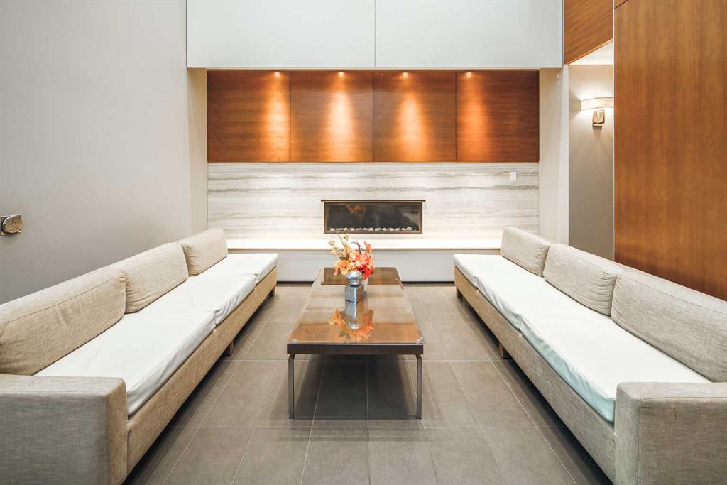 Additional image 4 of 555-222 Riverfront Avenue SW, Calgary, AB, T2P 0W3