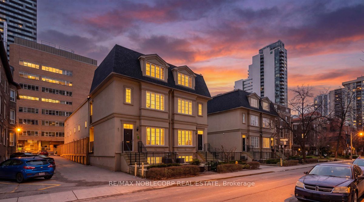 6 Luscombe Lane, Toronto, ON, M4Y 3B5