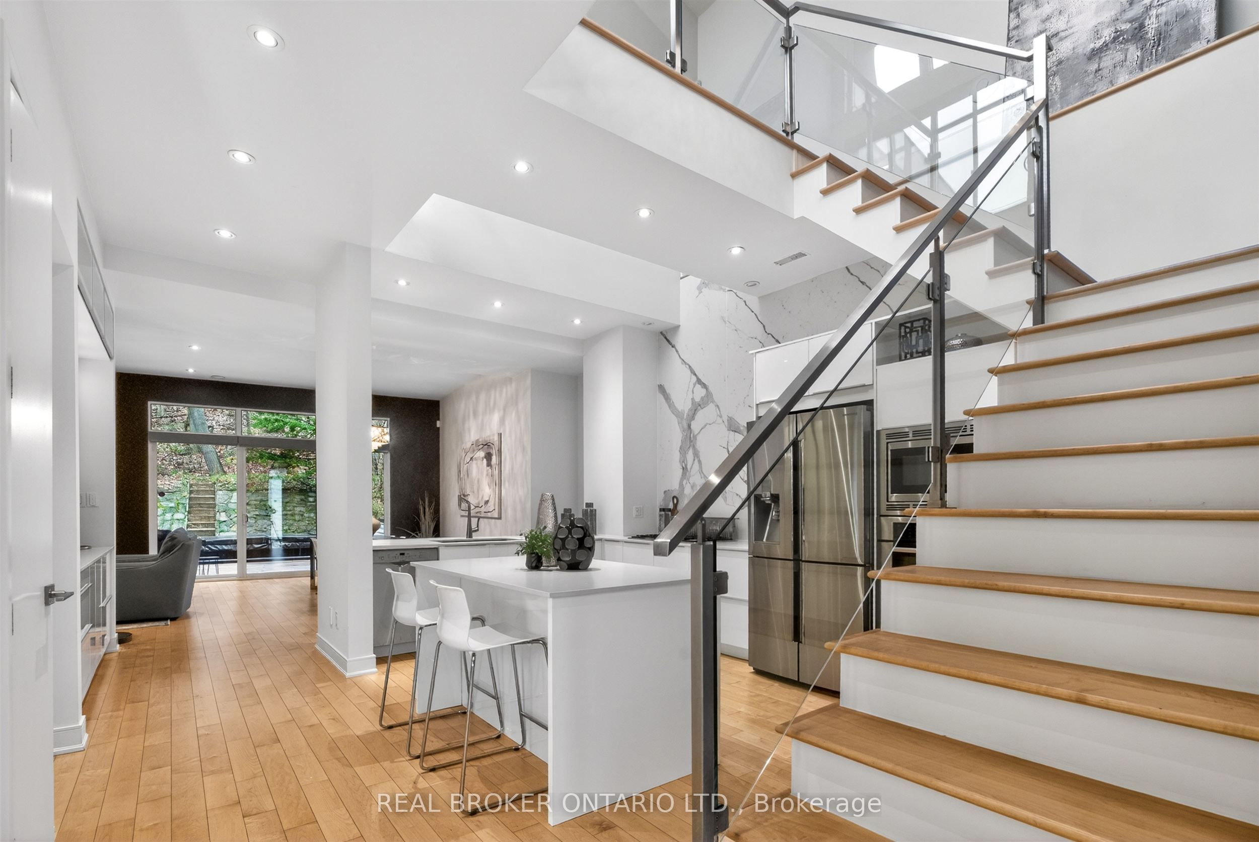 Additional image 5 of 88 South Kingsway Way, Toronto, ON, M6S 3T3