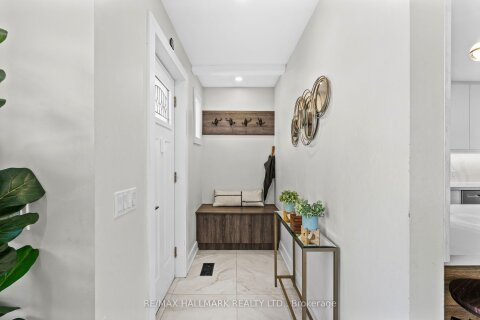 Additional image 8 of 136 Lothian Avenue, Toronto, ON, M8Z 4L4