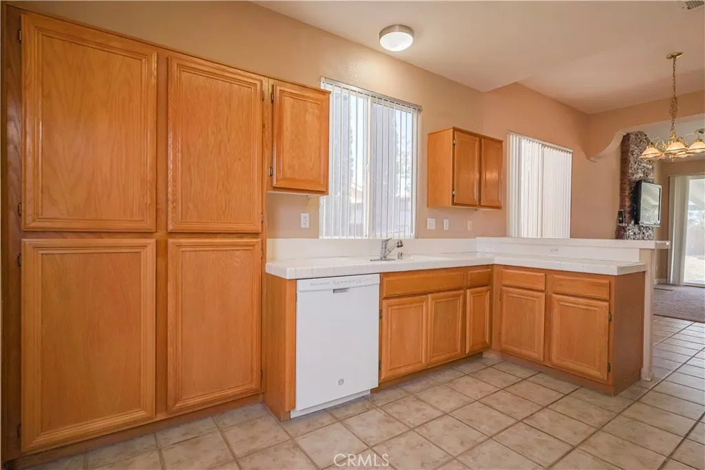 Additional image 33 of 13055 Madison Circle, Victorville, CA 92392