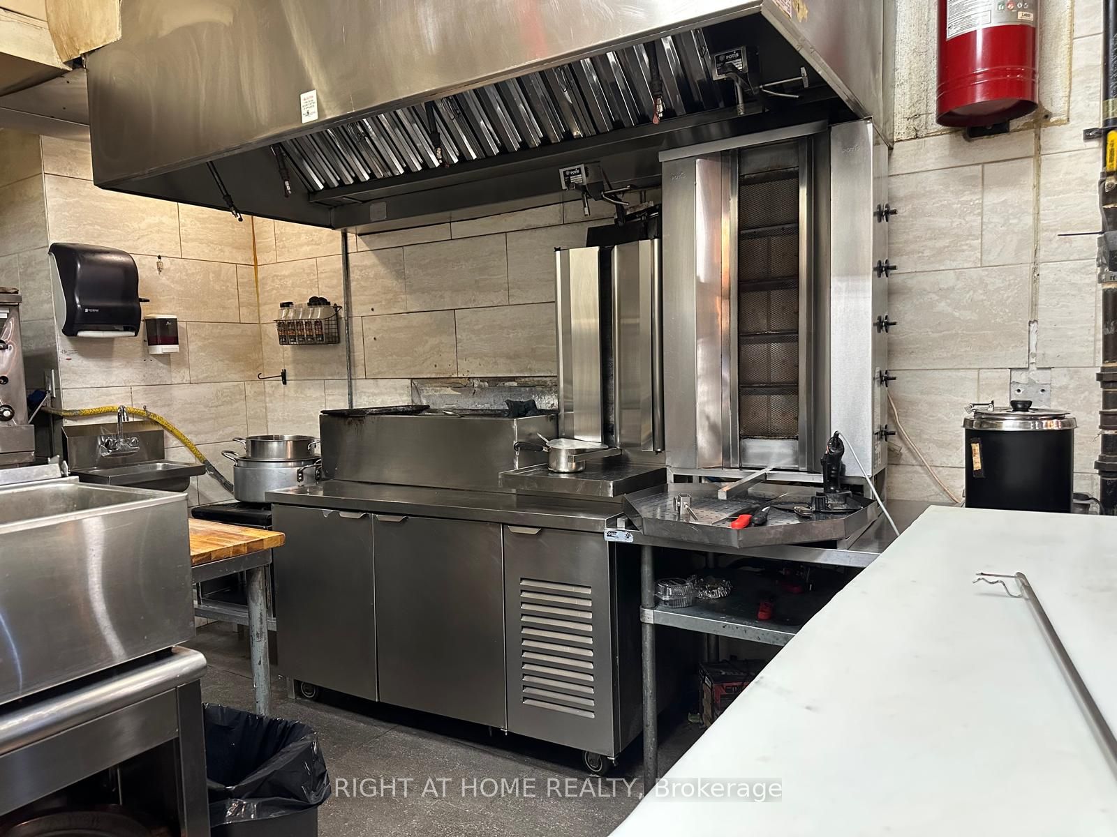 Additional image 4 of 879 Wilson Avenue, Toronto, ON, M3K 1E6