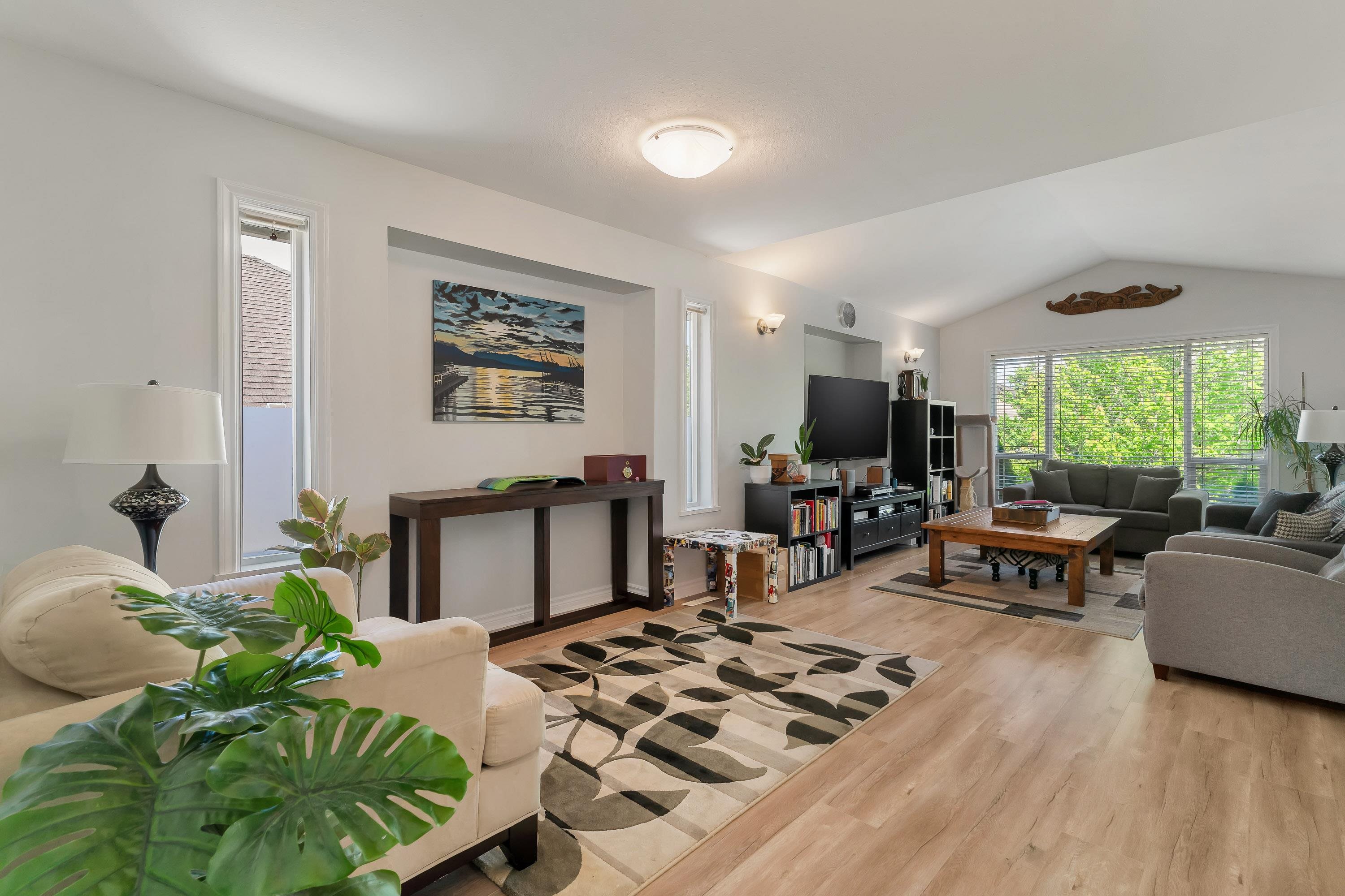 Additional image 3 of 23788 Kanaka Way, Maple Ridge, BC, V2W 1E5
