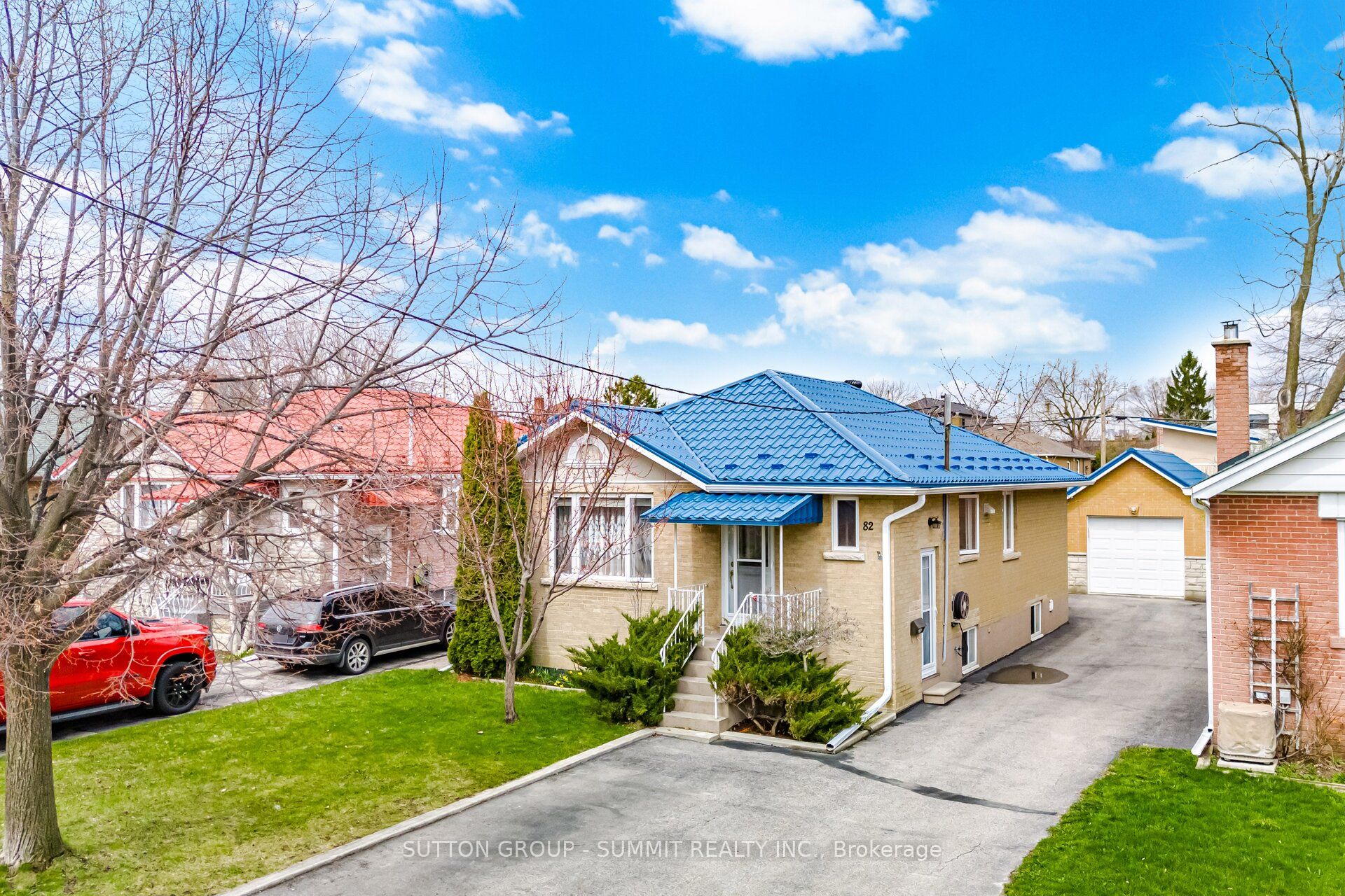 82 Macdonald Street, Toronto, ON, M8V 1Y4
