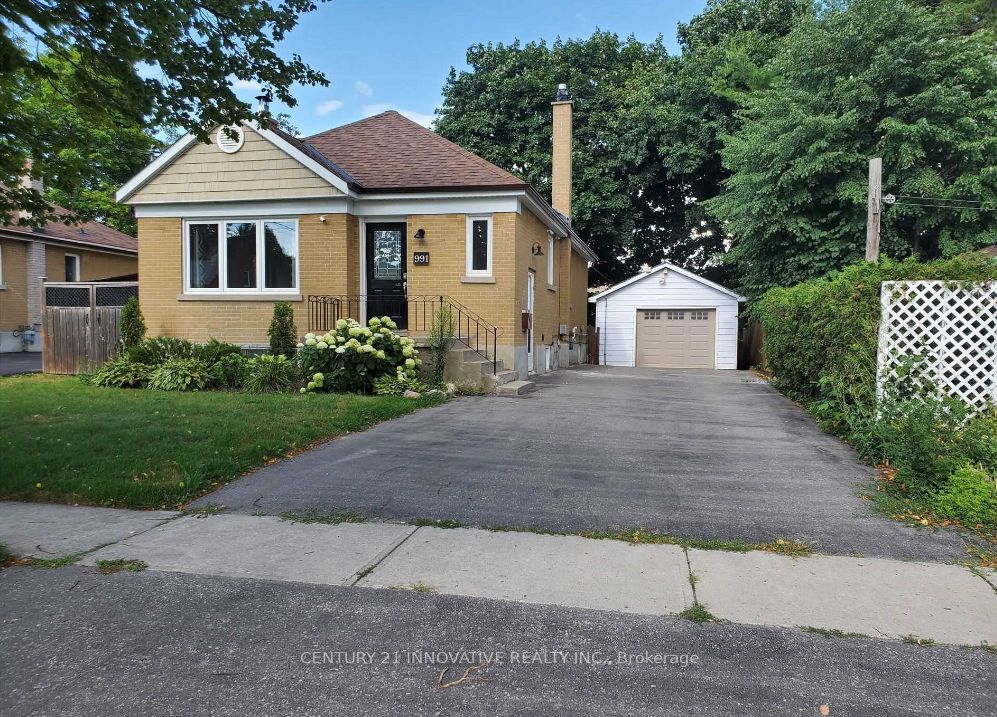 991 Hortop Street, Oshawa, ON, L1G 4P4