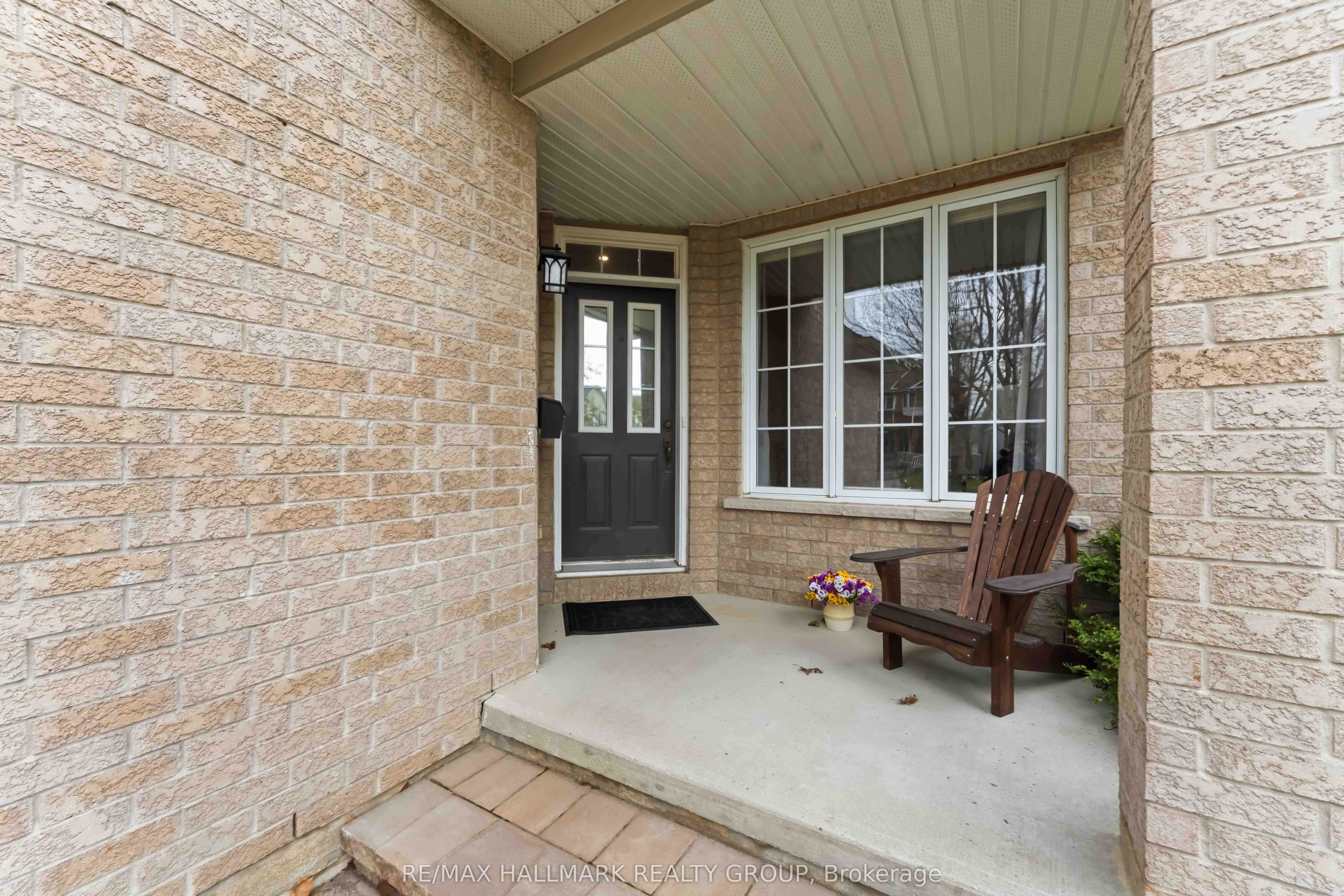 Additional image 3 of 22 Oak Grove Street, Ottawa, ON, K2G 6R4