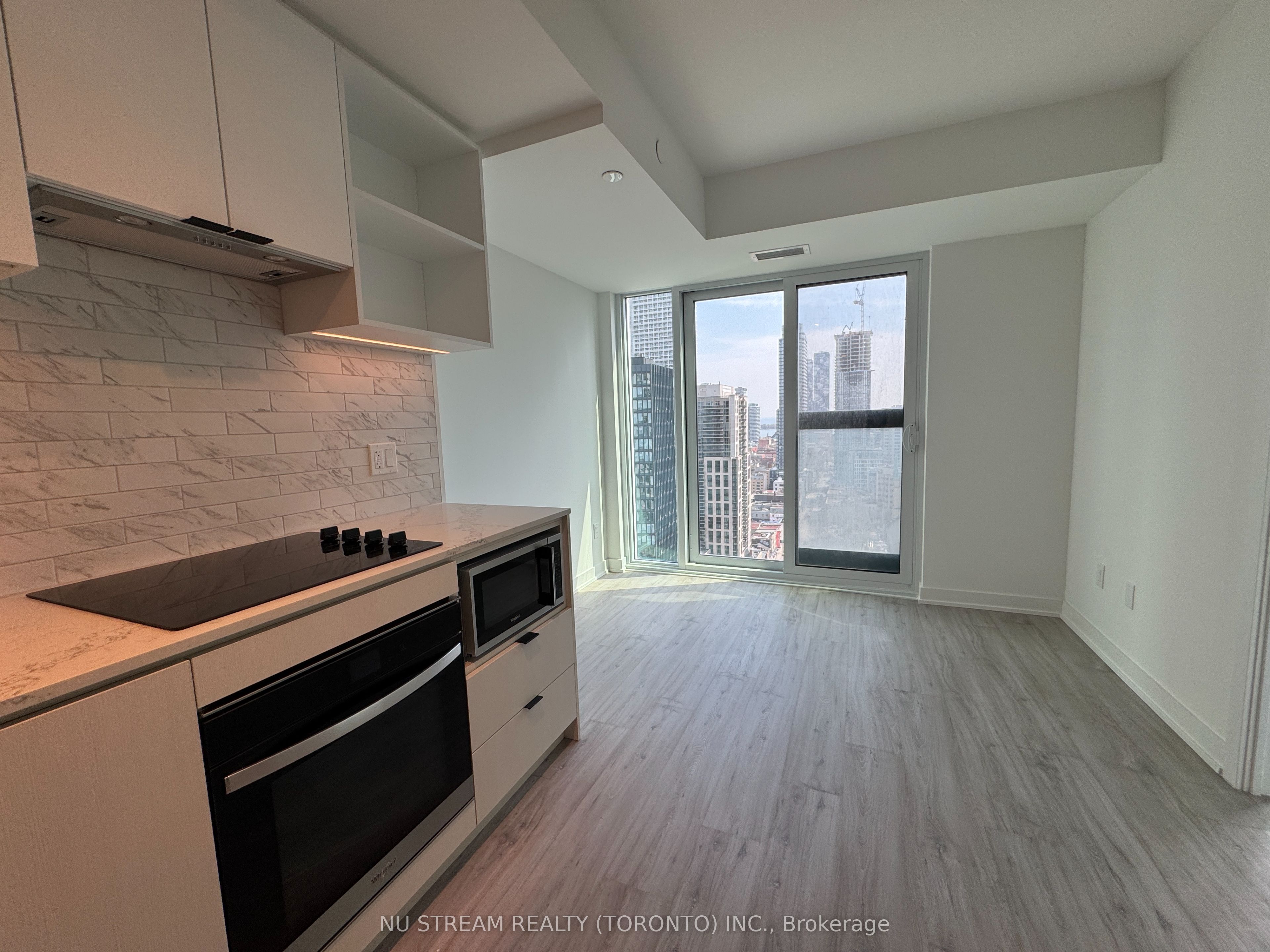 Additional image 4 of 2612-252 Church Street, Toronto, ON, M5B 1Z2