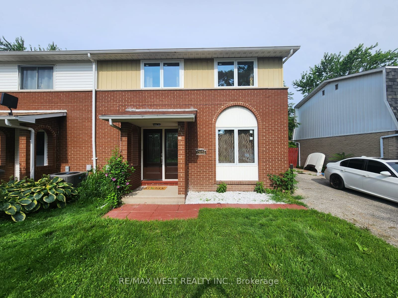 Additional image 2 of 10658 Atwater Crescent, Windsor, ON, N8R 1N6