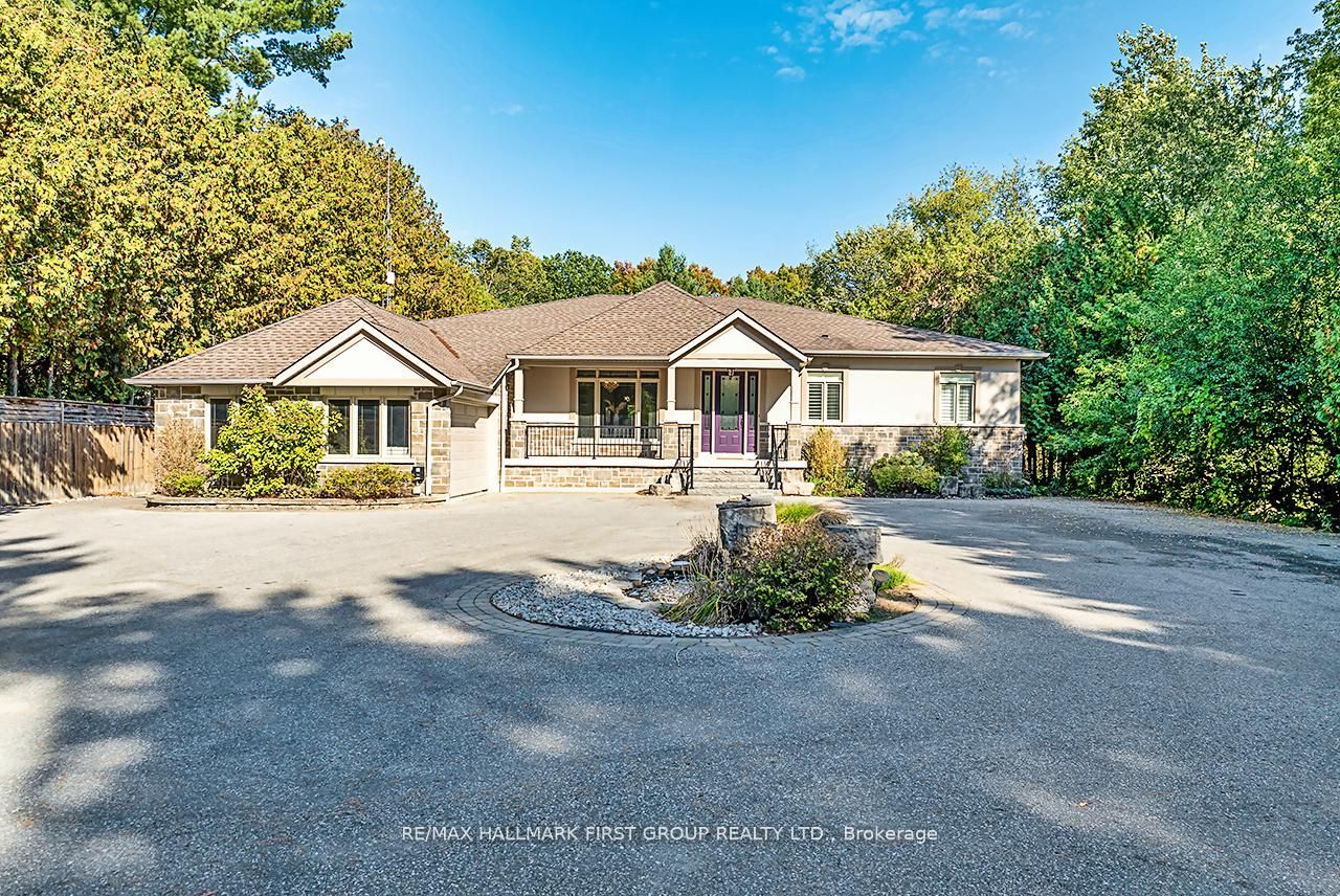 15 Shepherd Road, Whitby, ON, L1M 1G8