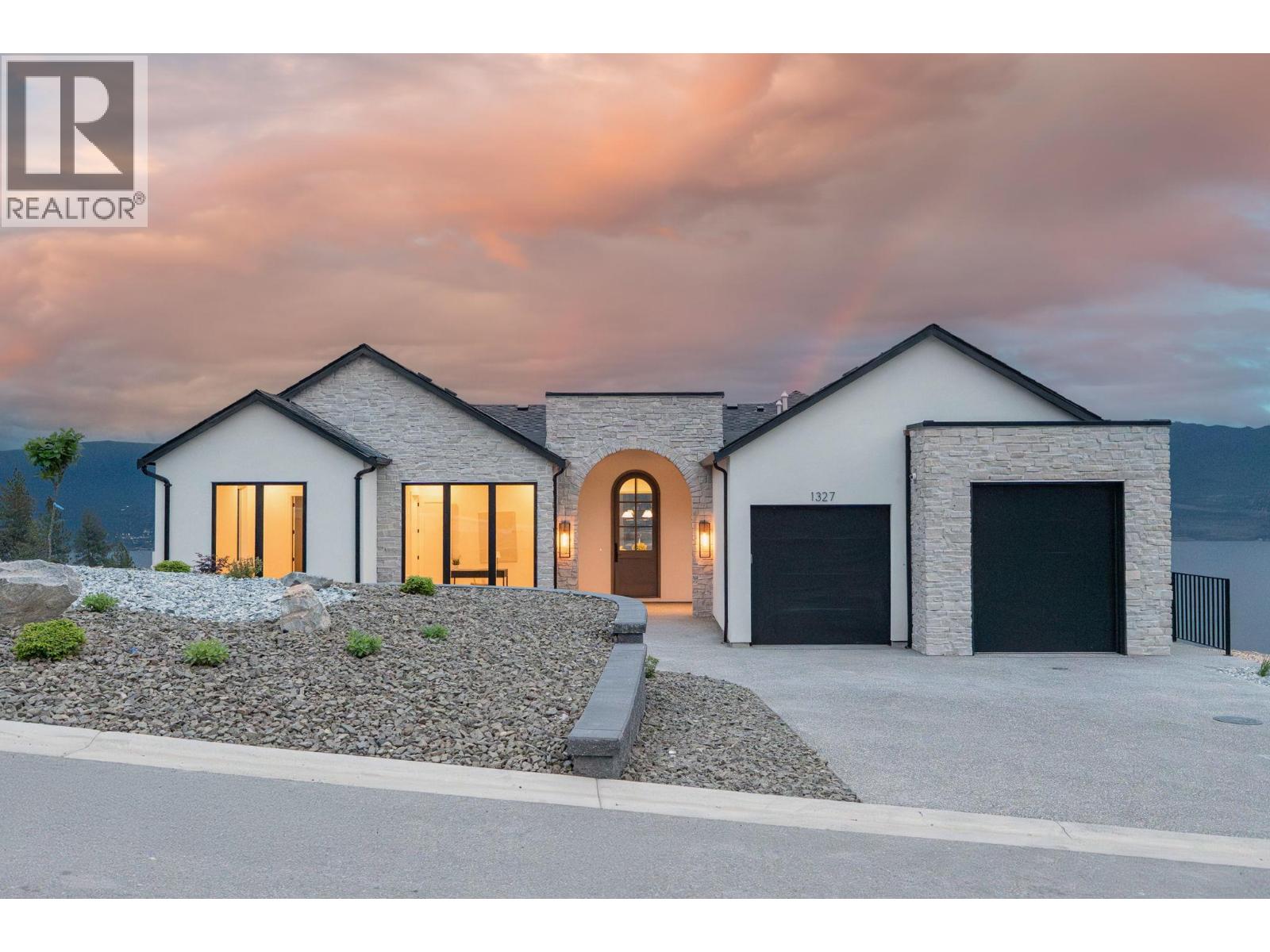 Additional image 2 of 1327 Vineyard Drive, West Kelowna, BC, V4T3H9