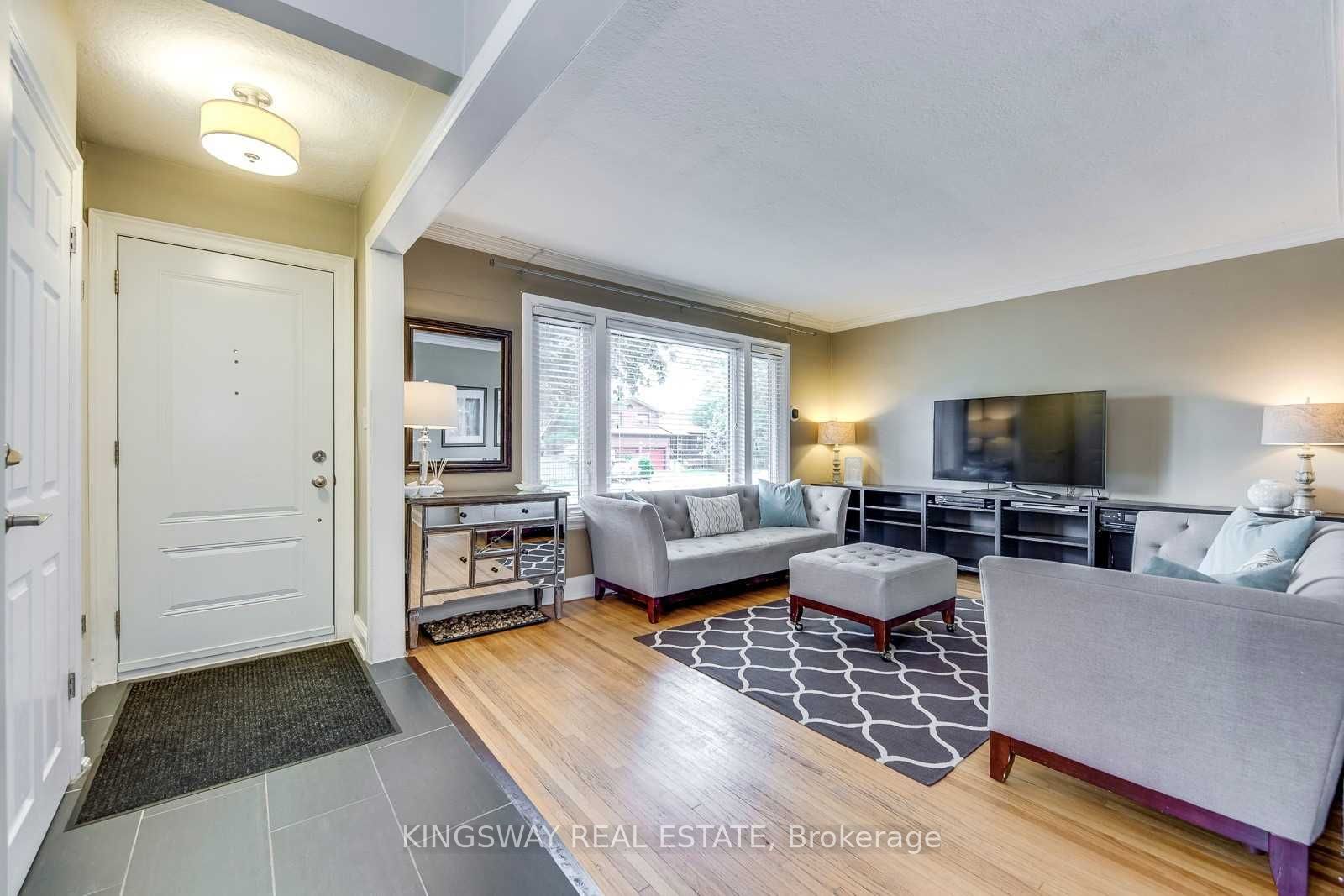 Additional image 3 of Main-408 Lanor Avenue, Toronto, ON, M8W 2R6