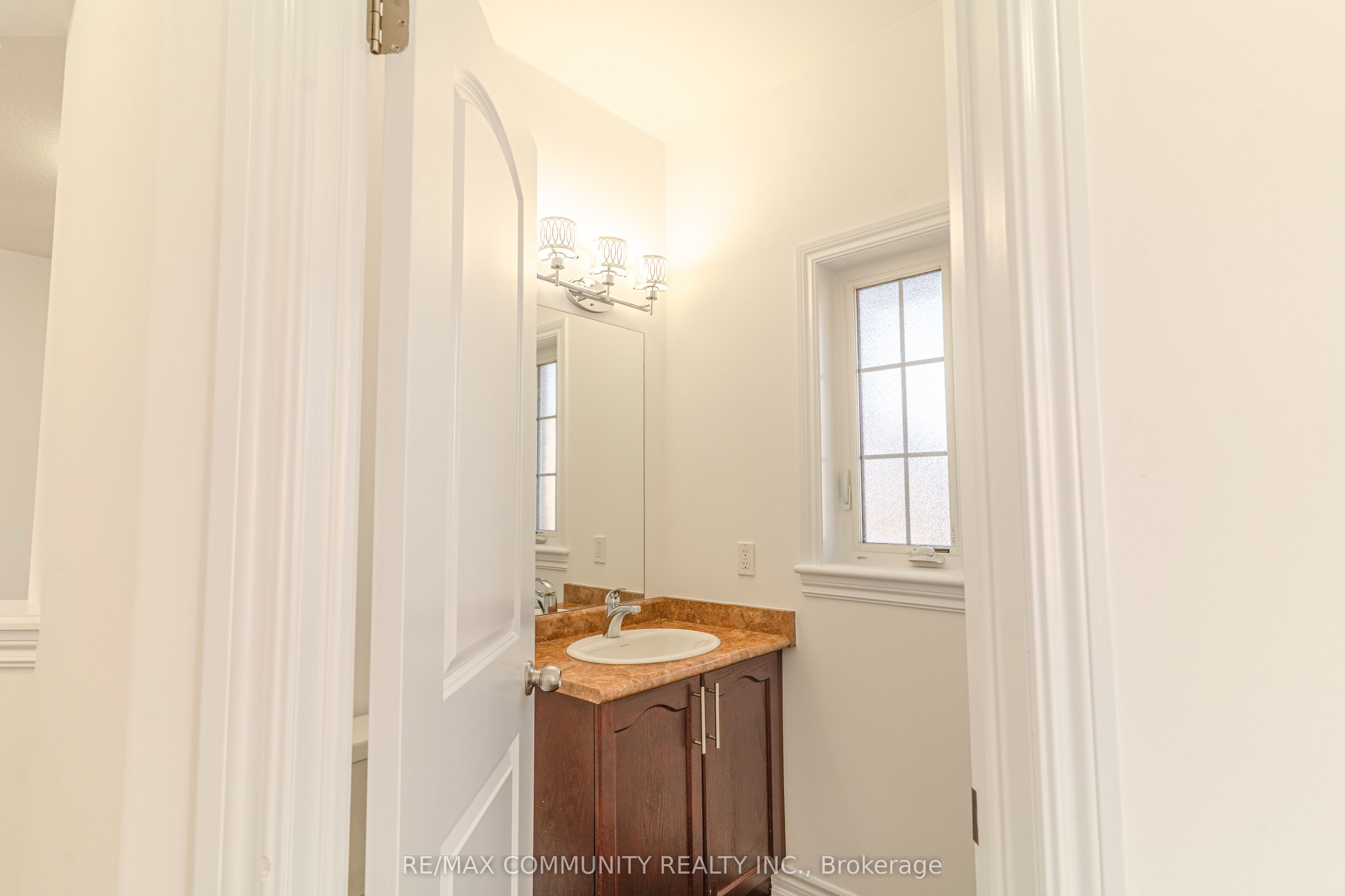 Additional image 6 of 27 Bamburg Street, Georgina, ON, L0E 1R0