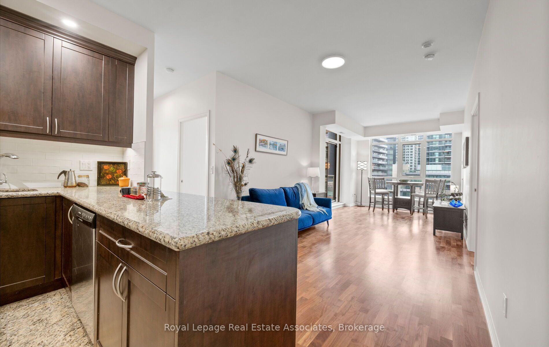 Additional image 5 of 908-21 Grand Magazine Street, Toronto, ON, M5V 1B5