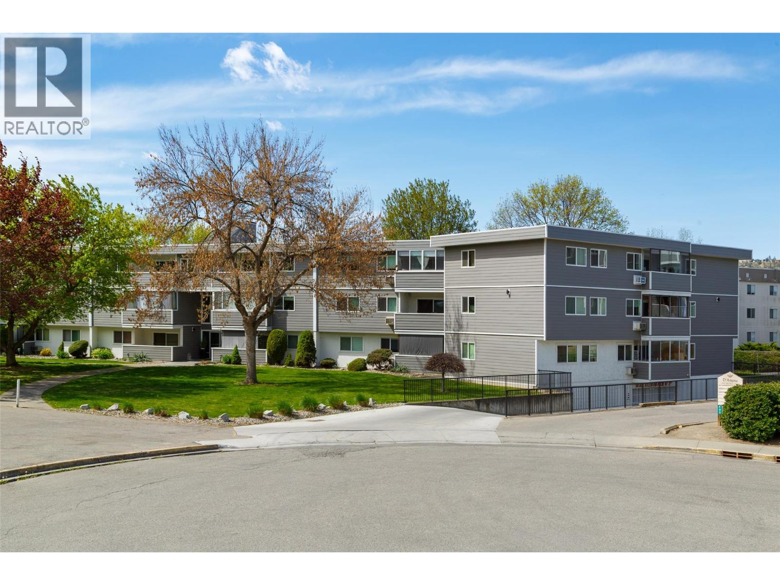 322-450 All Star Court, Kelowna, BC, V1X5N7