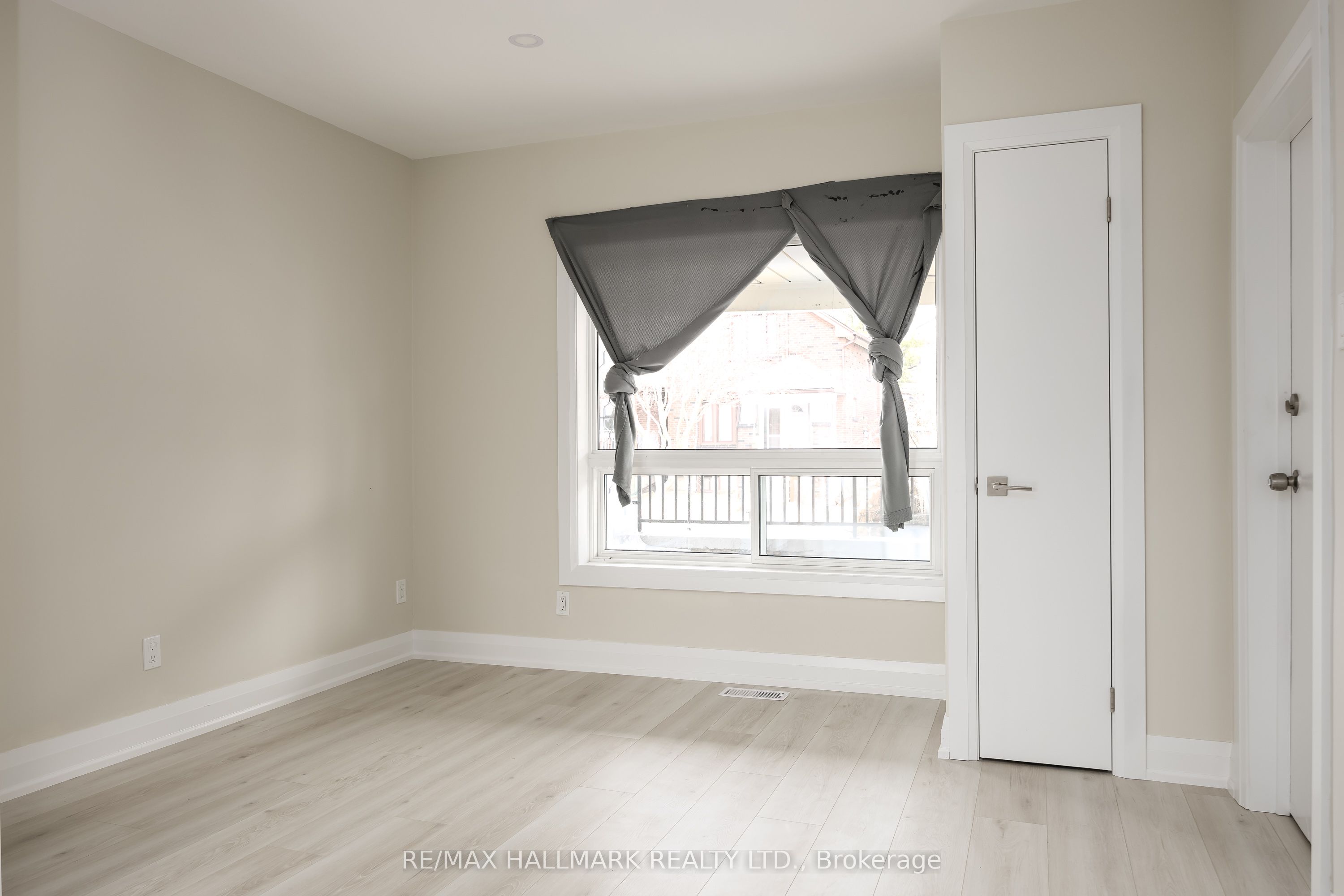 Additional image 6 of 196 Livingstone Avenue, Toronto, ON, M6E 2M2