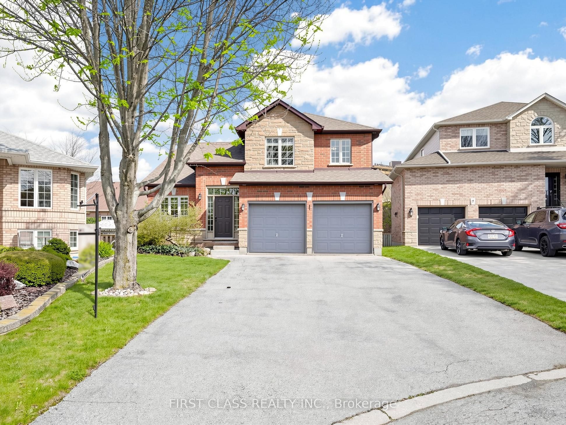 11 Diamond Court, Hamilton, ON, L9C 7V5