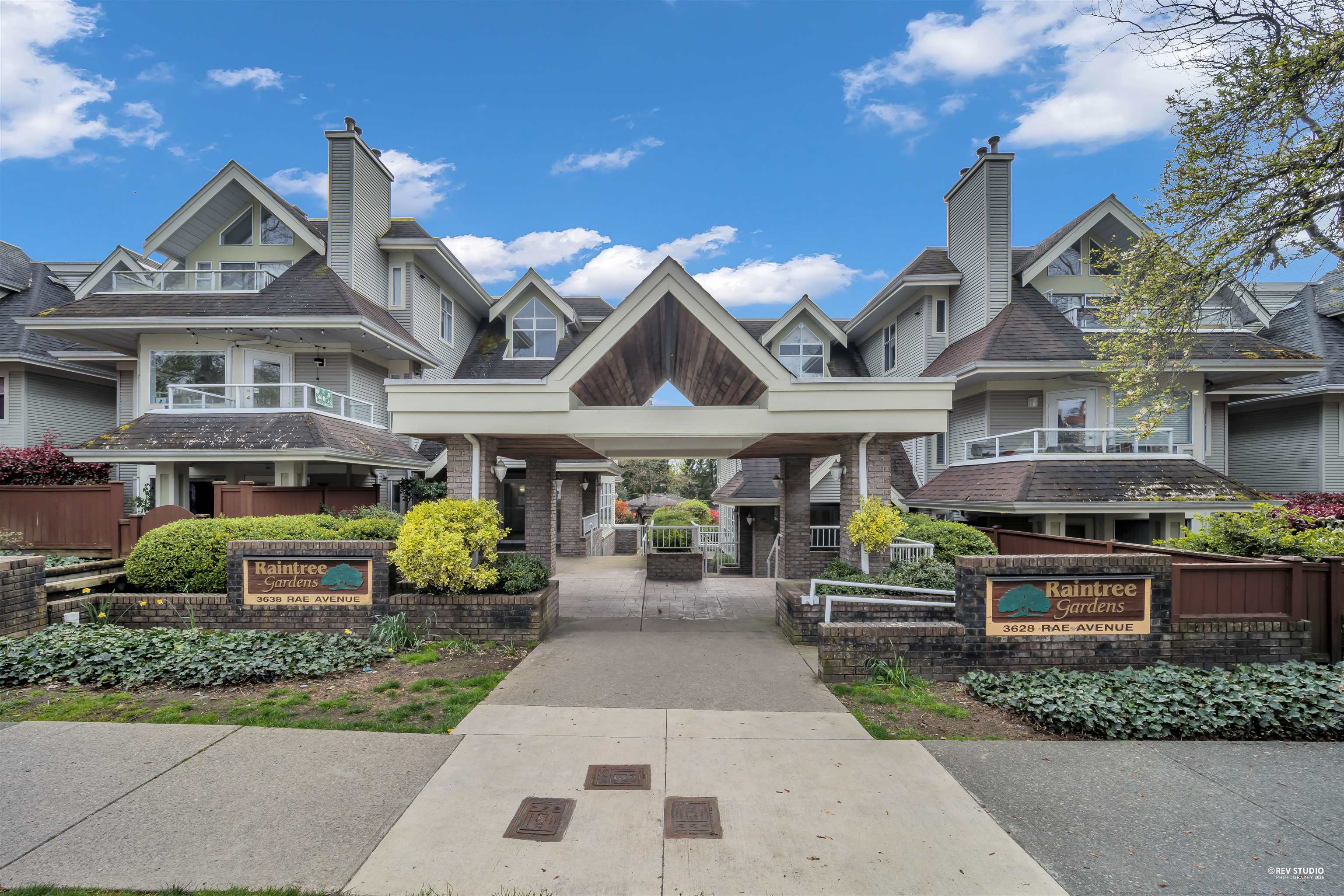 206-3638 Rae Avenue, Vancouver, BC, V5R 2P5