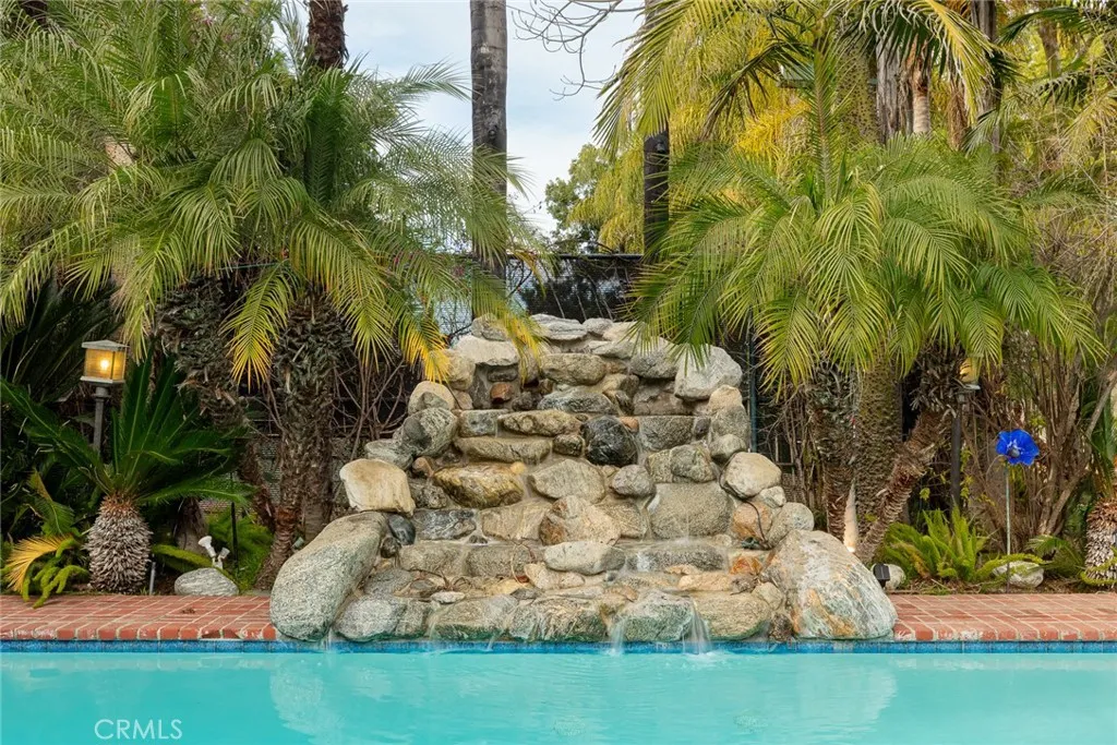 Additional image 31 of 22723 Erwin St, Woodland Hills, CA 91367