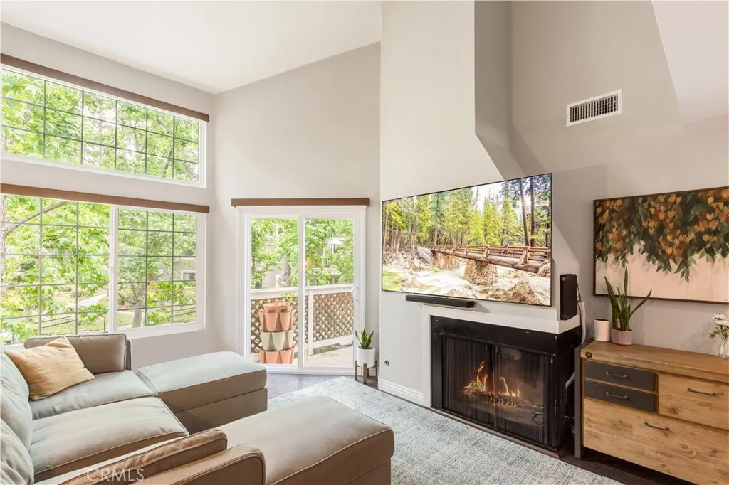 Additional image 3 of 700 E Lake Drive Unit 27, Orange, CA 92866