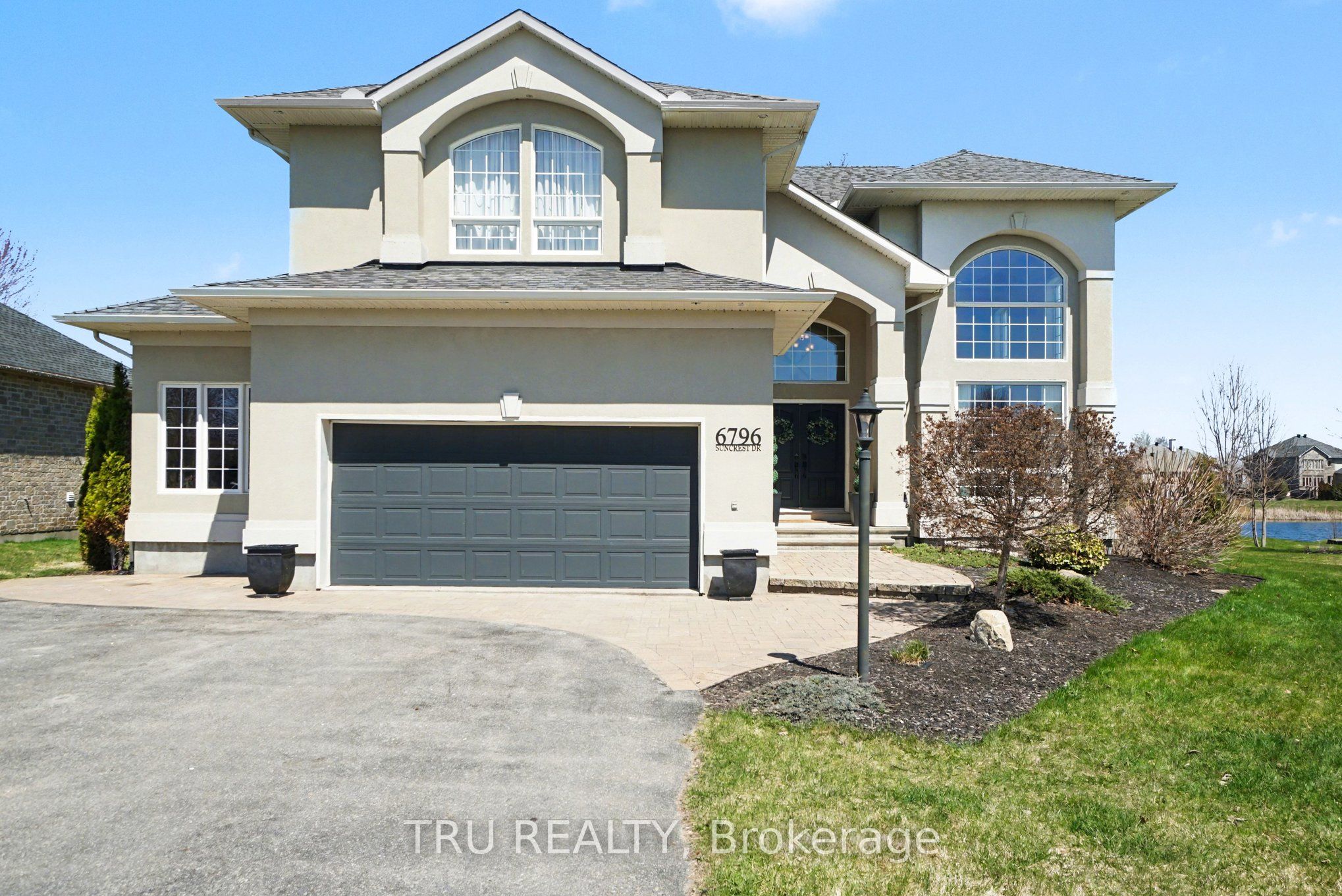 6796 Suncrest Drive, Ottawa, ON, K4P 0B2