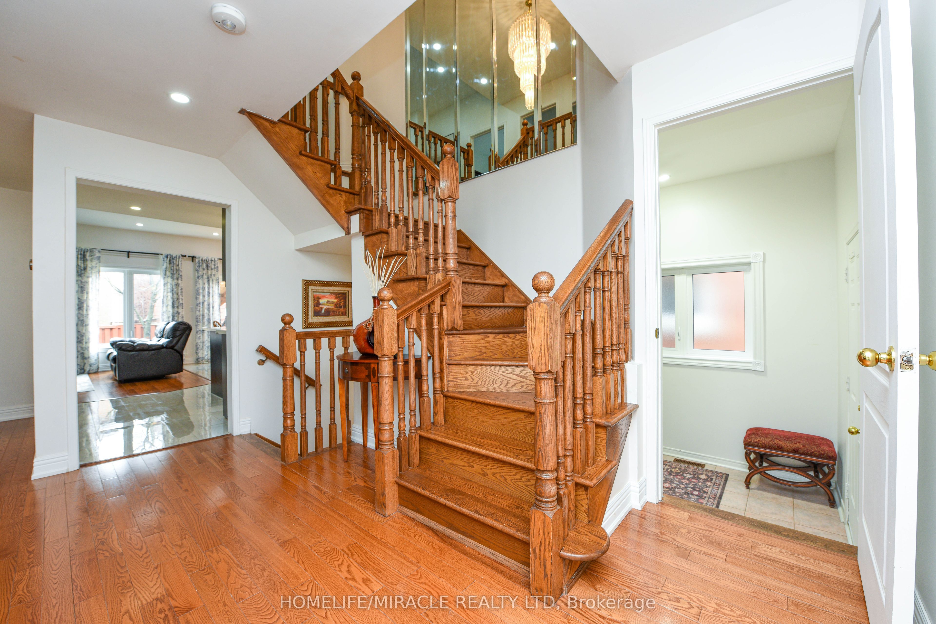 Additional image 6 of 113 Seclusion Crescent, Brampton, ON, L6R 1K8