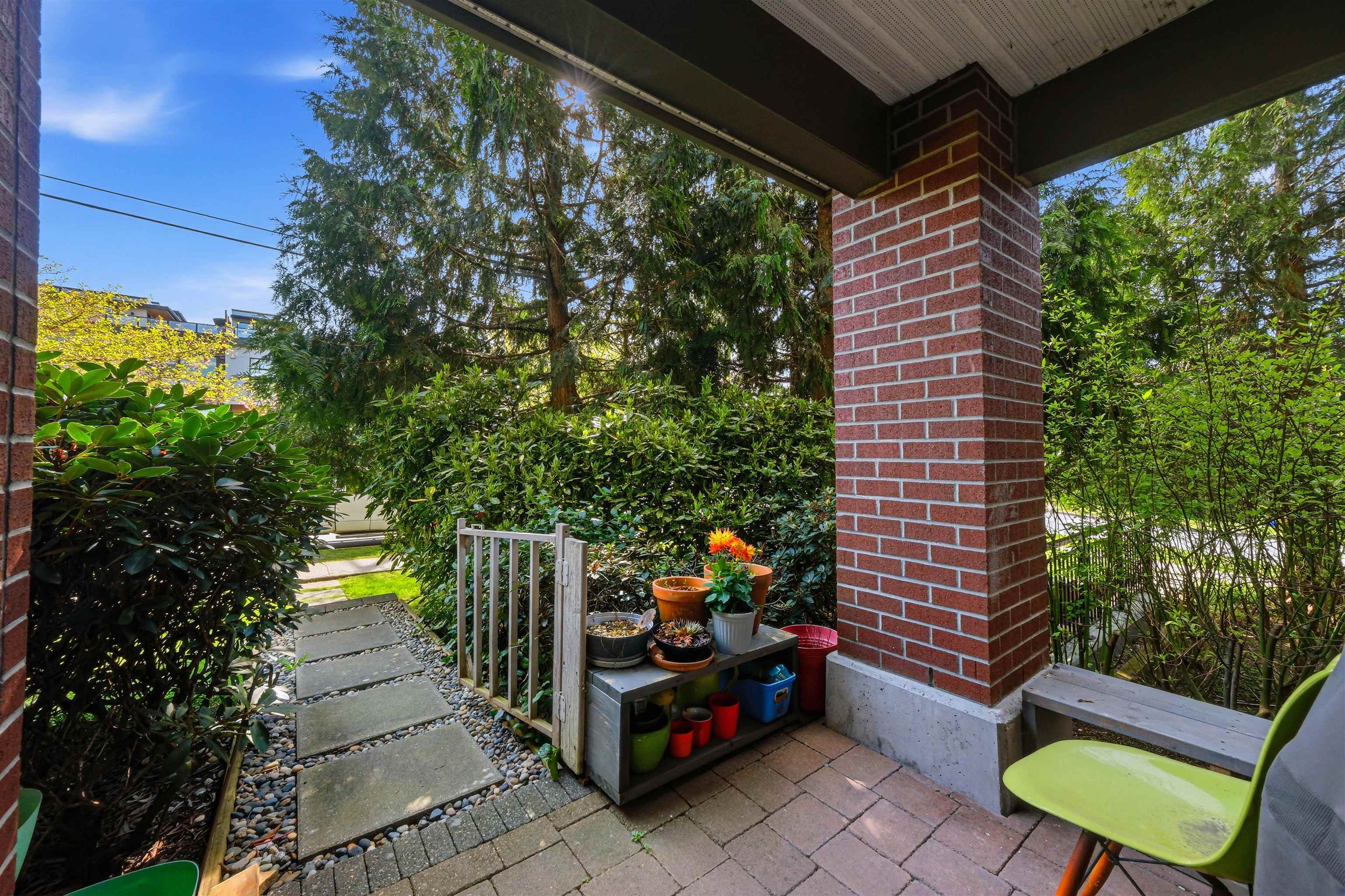 109-5889 Irmin Street, Burnaby, BC, V5J 0C1