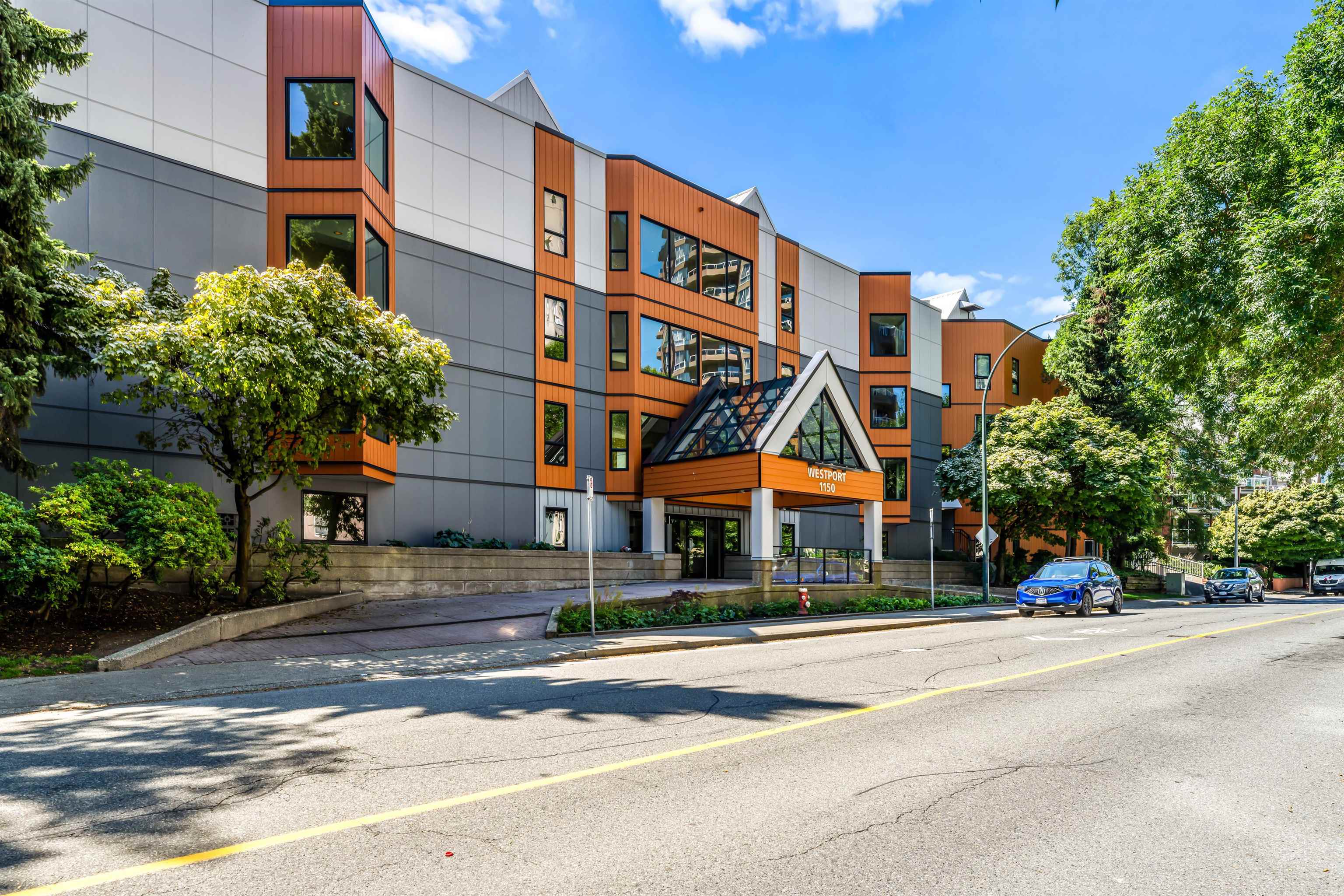 204-1150 Quayside Drive, New Westminster, BC, V3M 6E1