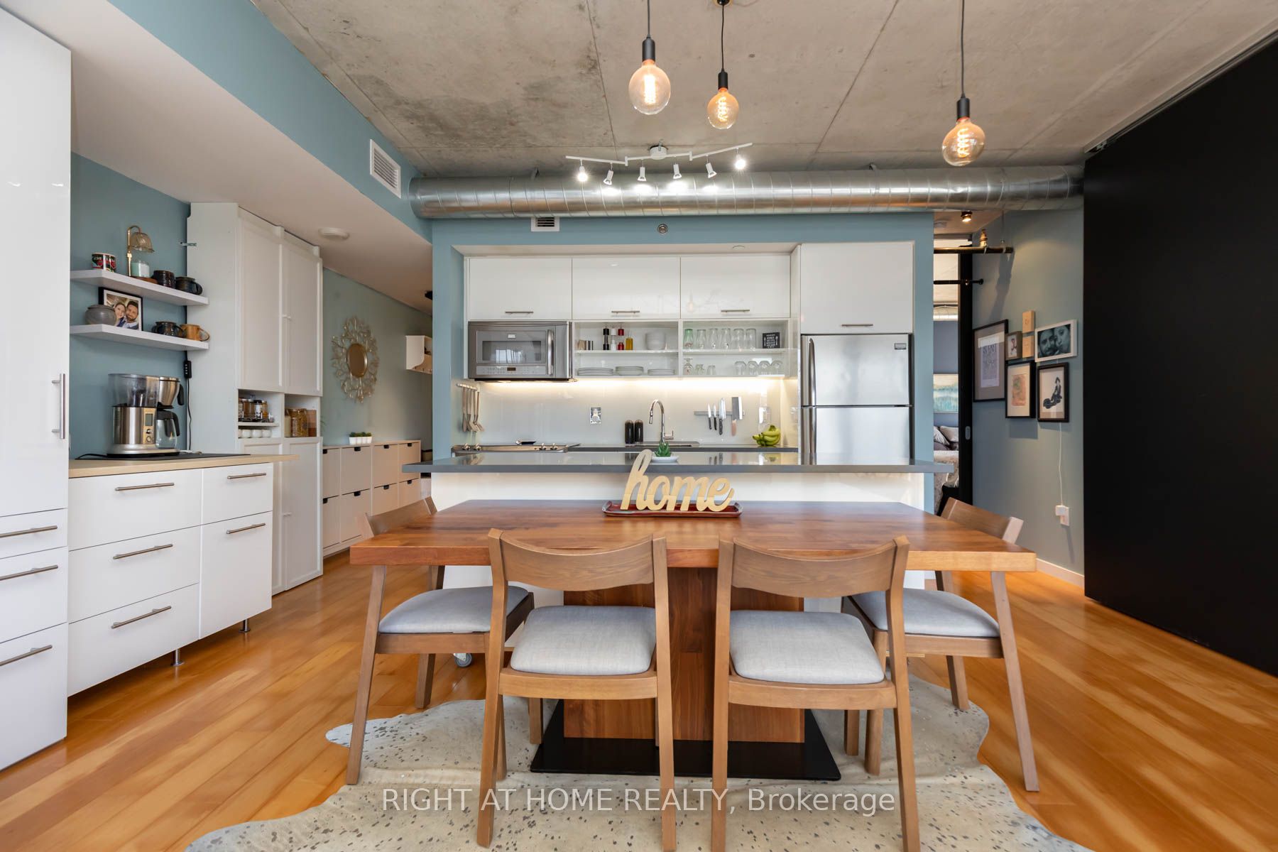 508-32 Trolley Crescent, Toronto, ON, M5A 0E8 photo 2