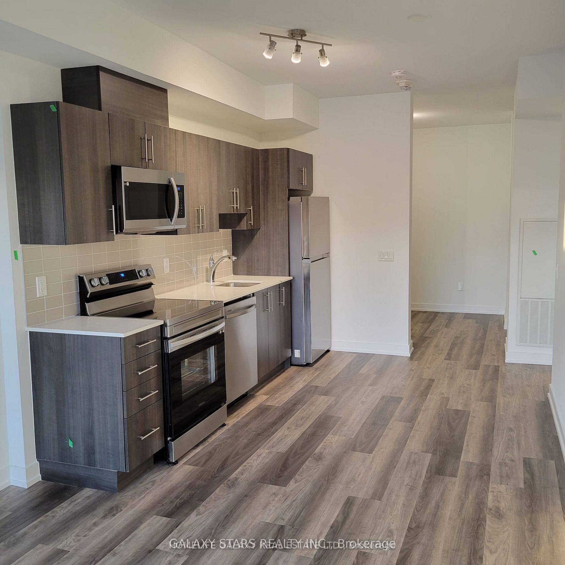Additional image 6 of 302-1480 Bayly Street, Pickering, ON, L1W 0C2