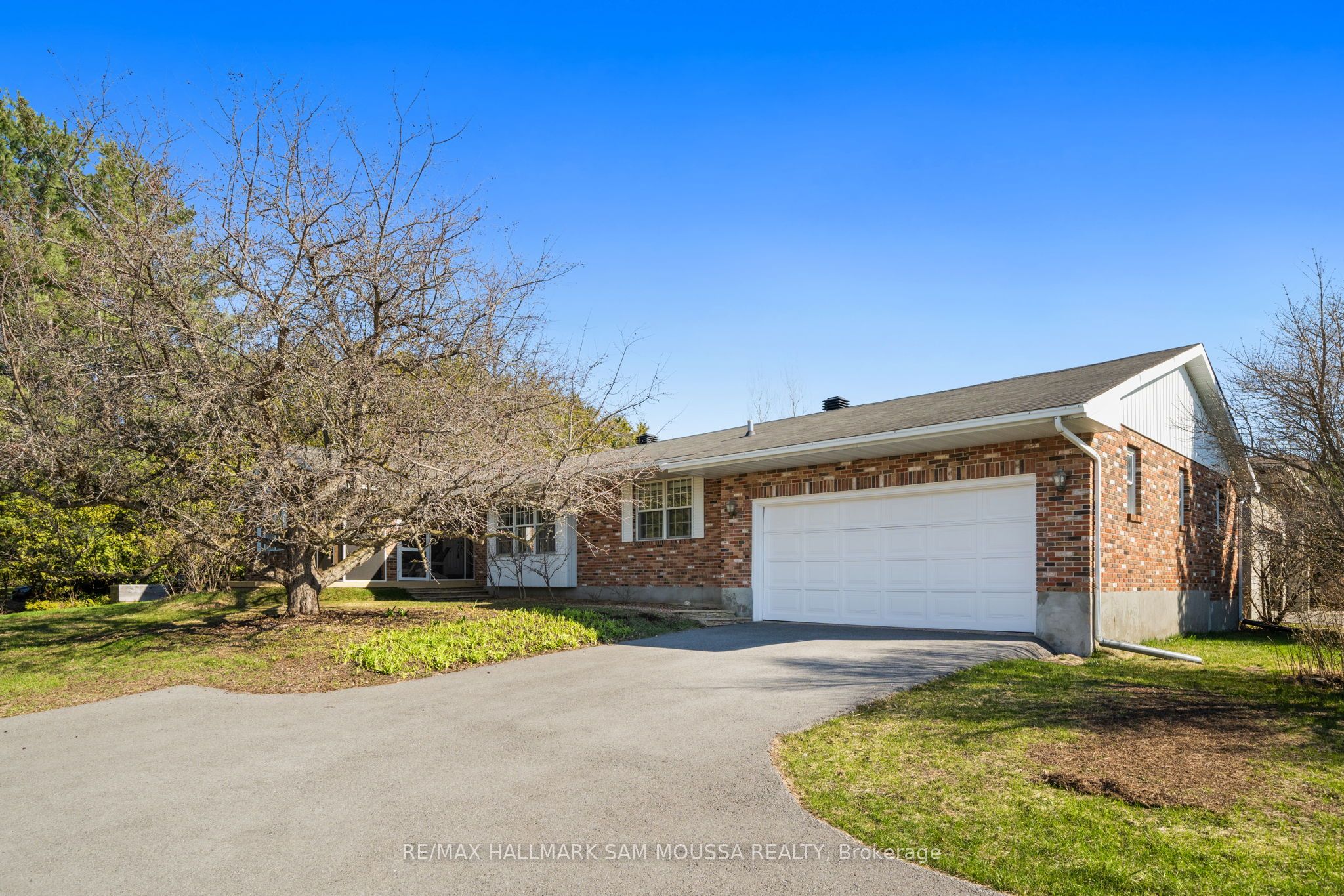 Additional image 2 of 118 Juanita Avenue, Ottawa, ON, K0A 1L0