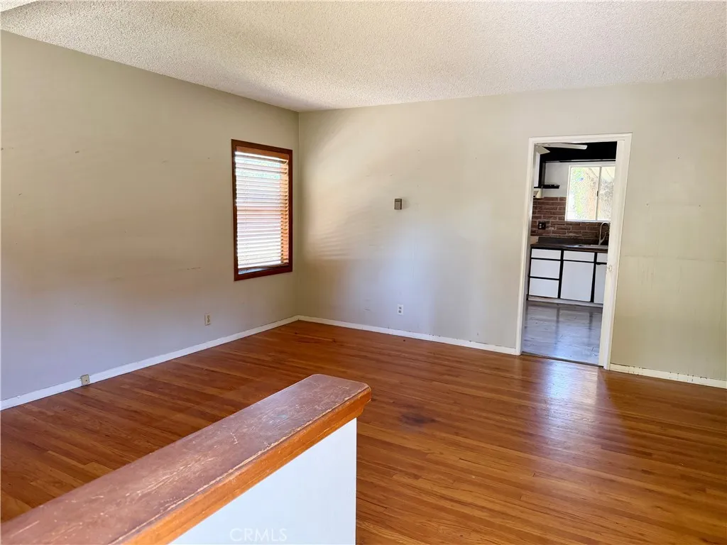 3555 Ross St, Riverside, CA 92503 photo 4