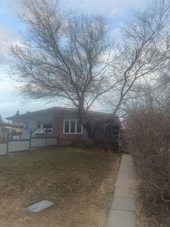 Additional image 2 of 6035 59 Street, Red Deer, AB, T4N 5L1