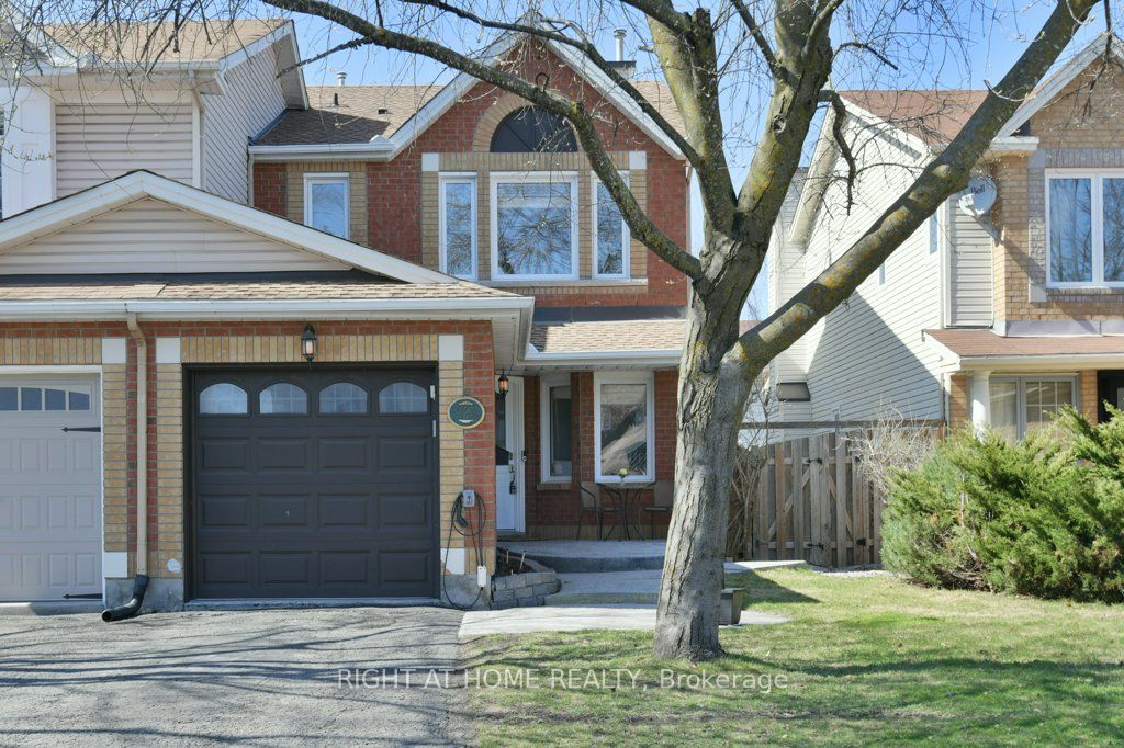 Additional image 2 of 223 Longshire Circle, Ottawa