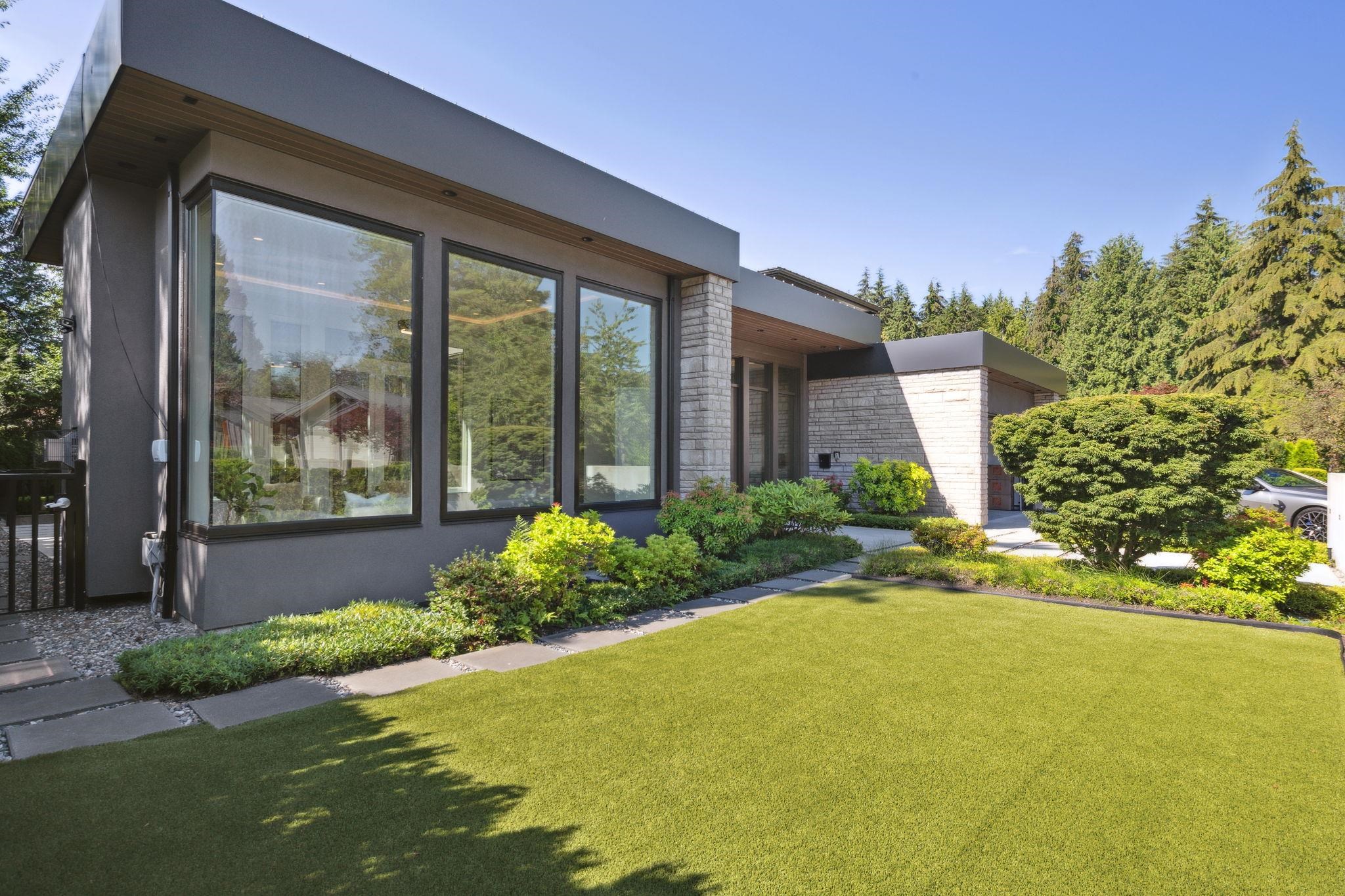 Additional image 3 of 983 Tudor Avenue, North Vancouver, BC, V7R 1X6