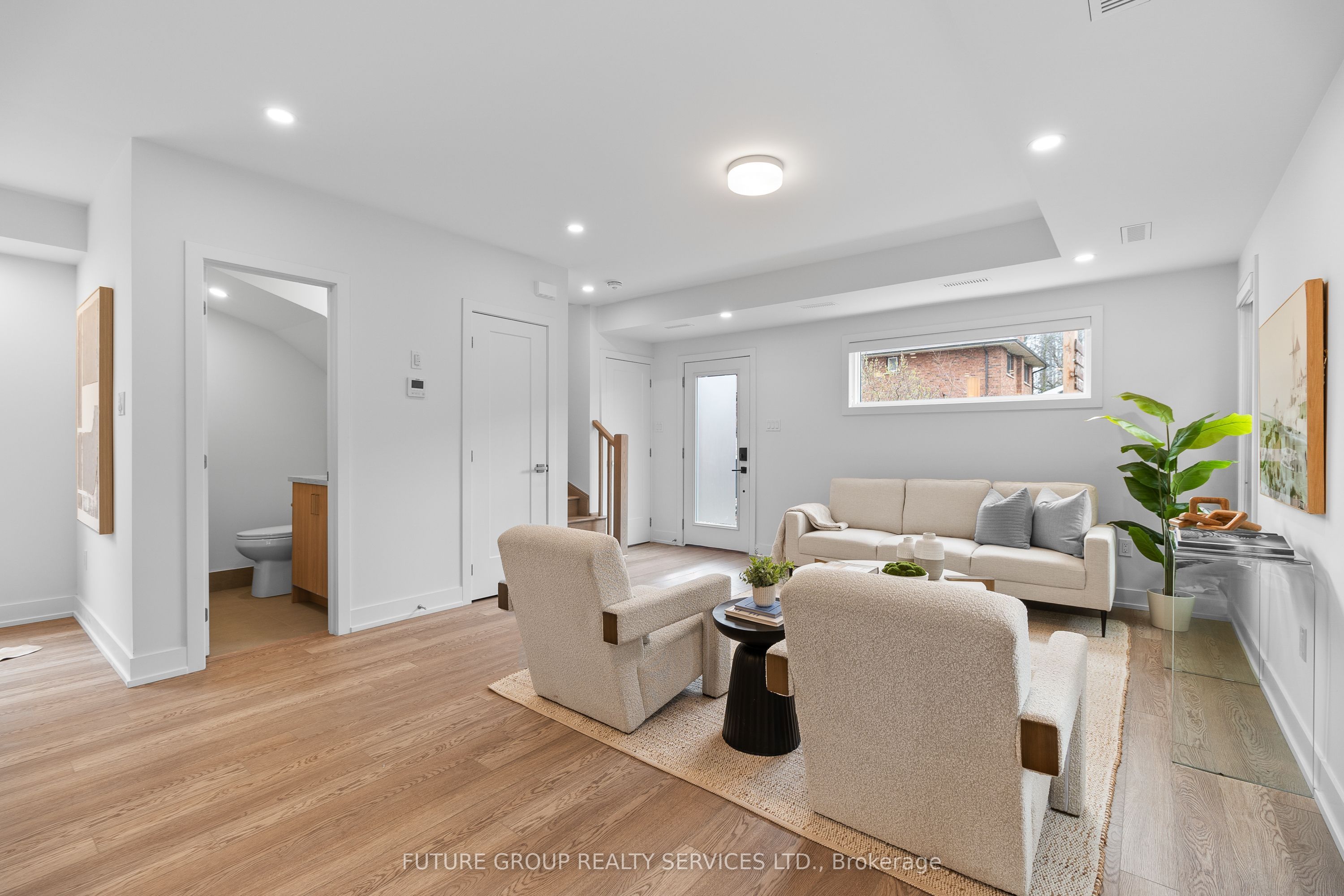 Additional image 6 of Unit 5-34 Poplar Avenue, Toronto, ON, M9B 3R4