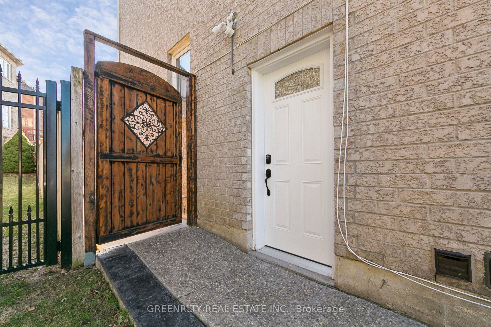 Additional image 6 of Basement-124 Harbourtown Crescent, Brampton, ON, L6V 4P3