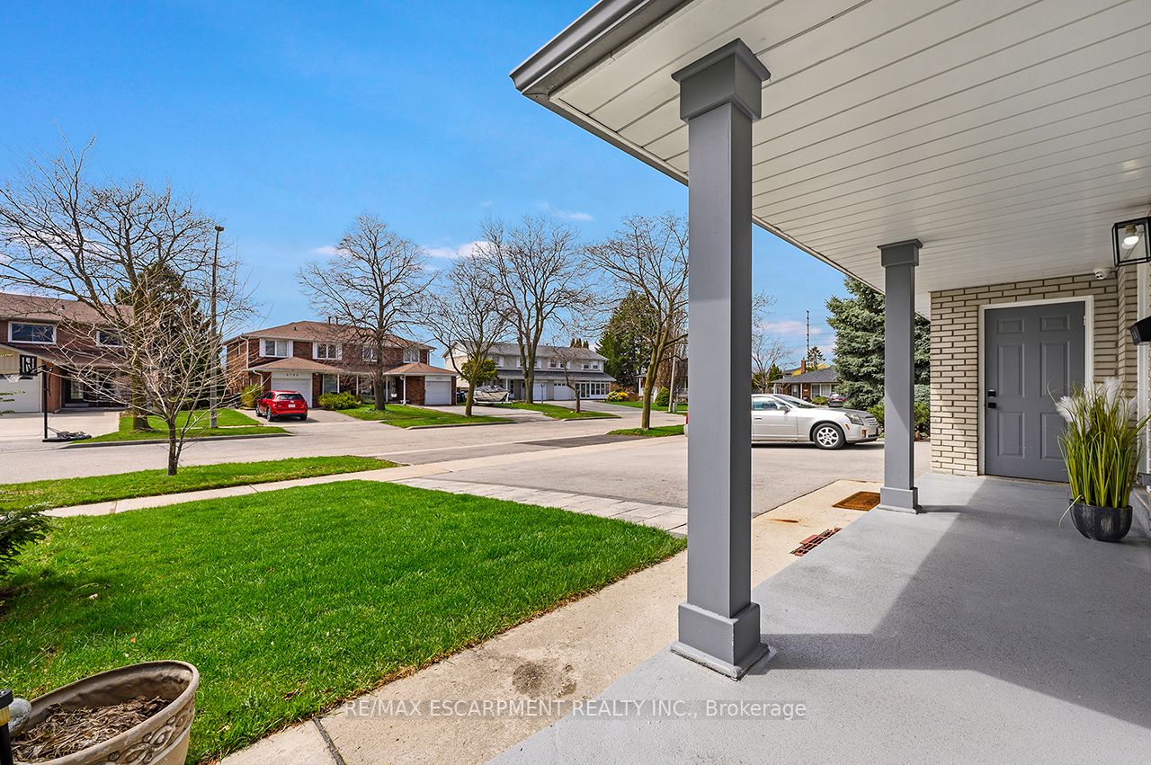 Additional image 4 of 3726 Holden Crescent, Mississauga, ON, L5A 2V8