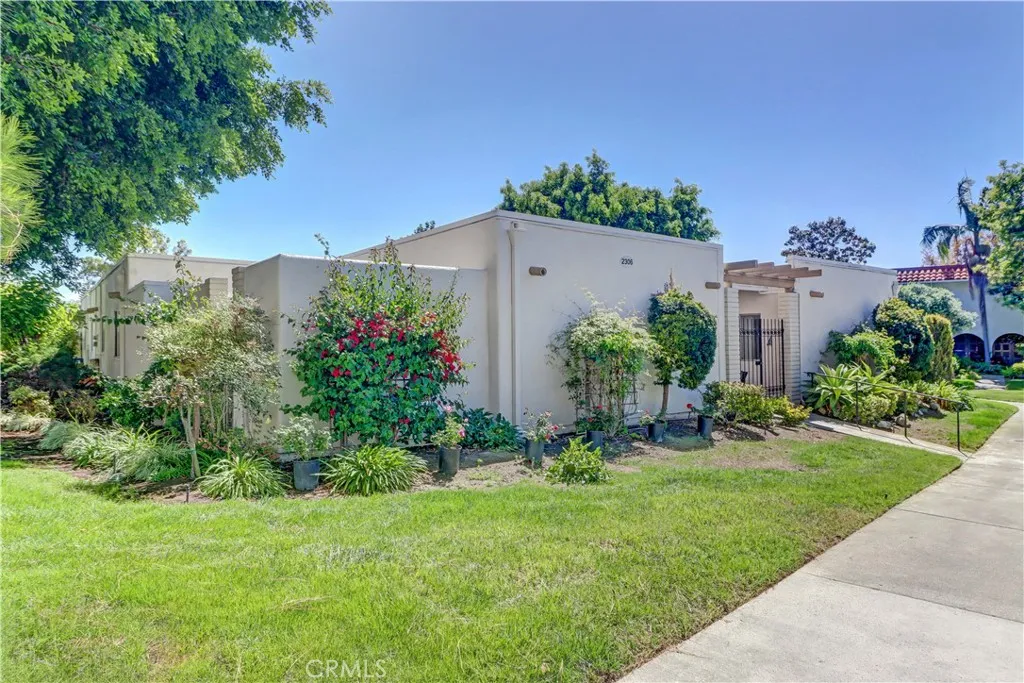 Additional image 54 of 2306 Via Puerta Unit A, Laguna Woods, CA 92637