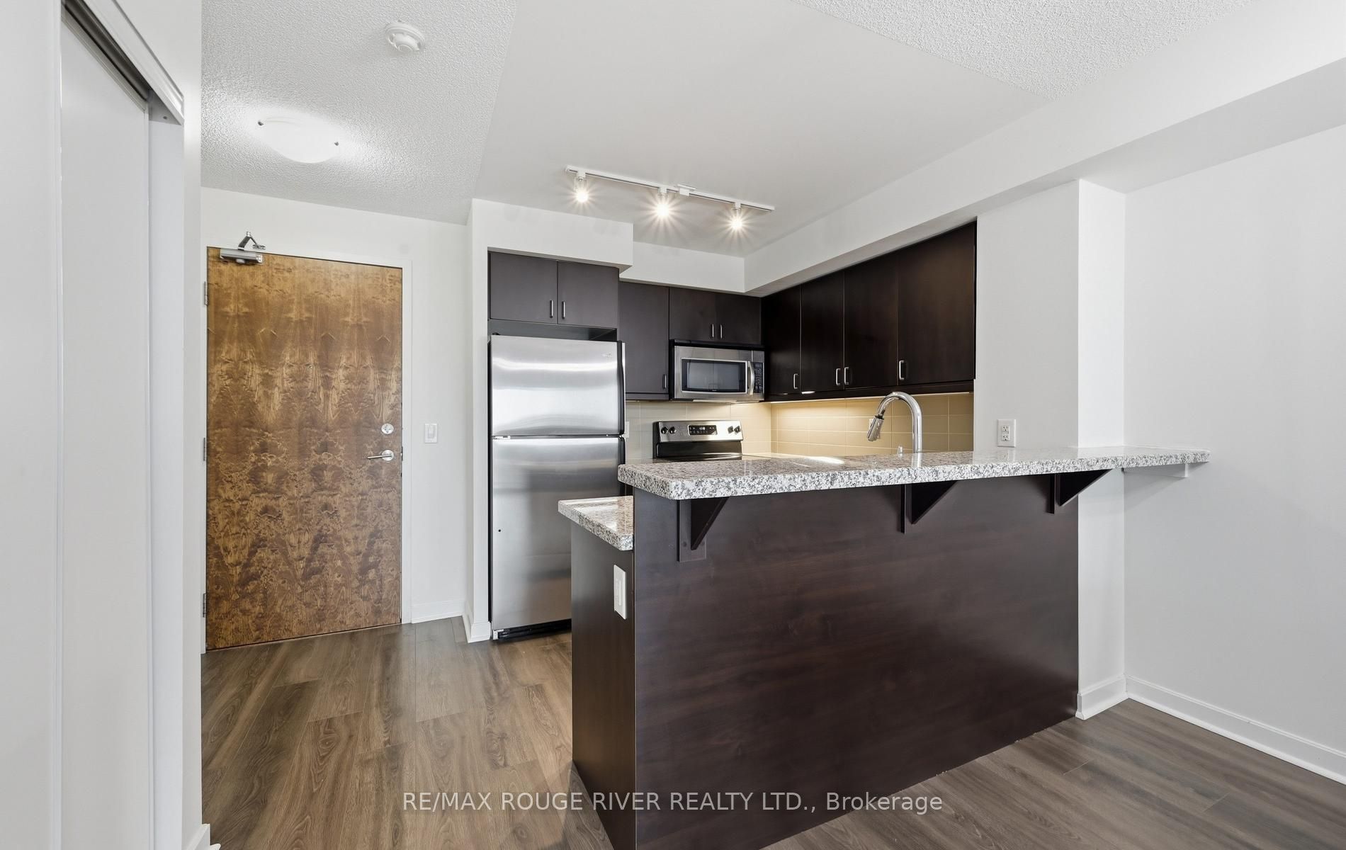 Additional image 5 of 414-1235 Bayly Street, Pickering, ON, L1W 1L7
