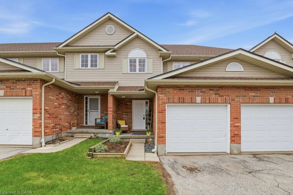 15-42 Fallowfield Drive, Kitchener, ON, N2C 0A8