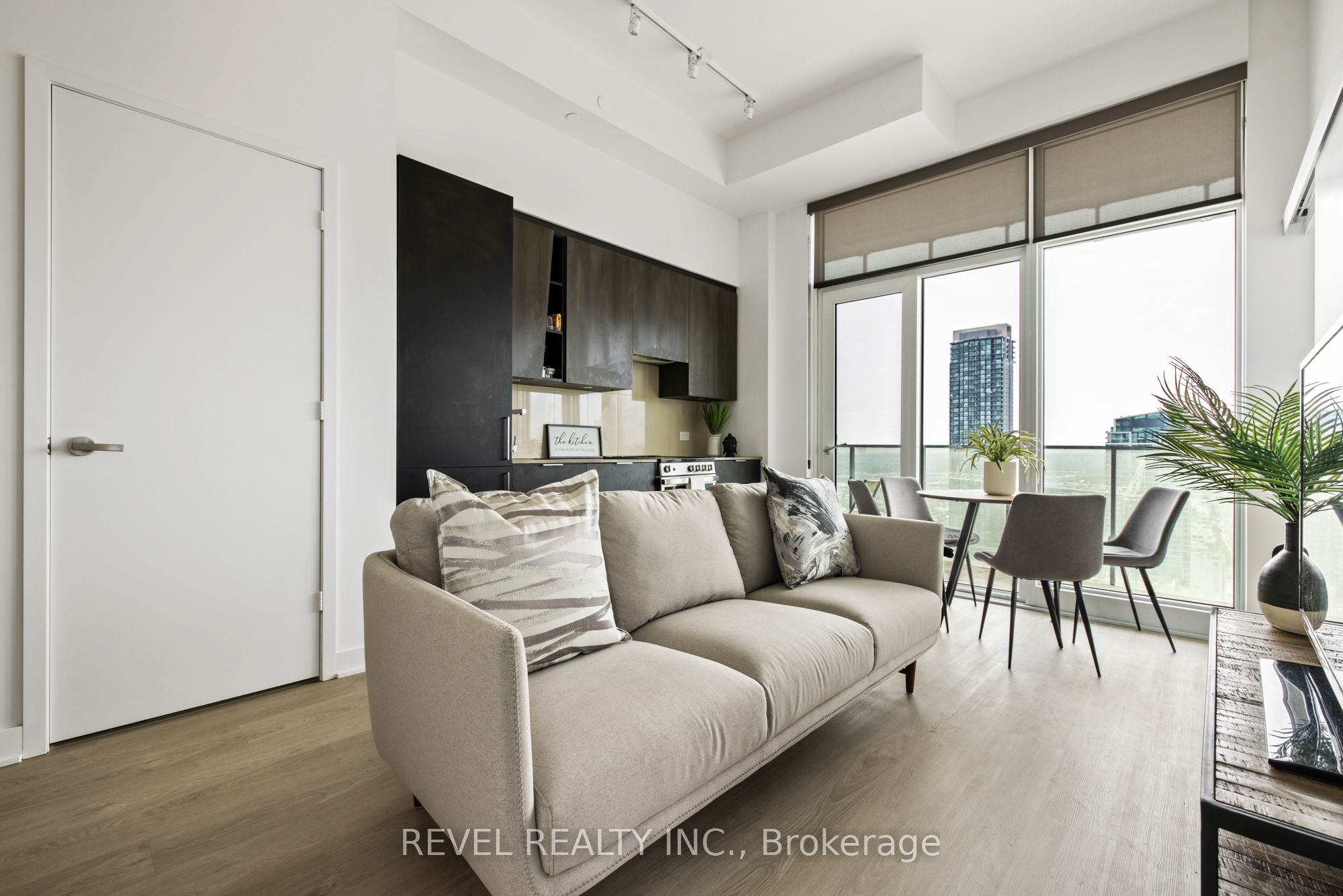 Additional image 4 of 2408-3900 Confederation Parkway, Mississauga, ON, L5B 0M3